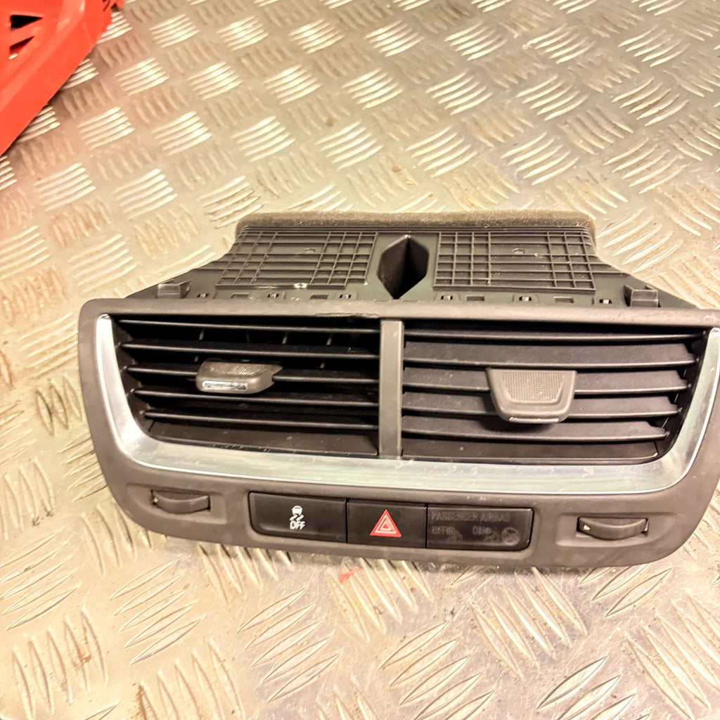 VAUXHALL MOKKA MK1 DASHBOARD AIR VENTS TRIM HAZARD SWITCH 2013 95016183