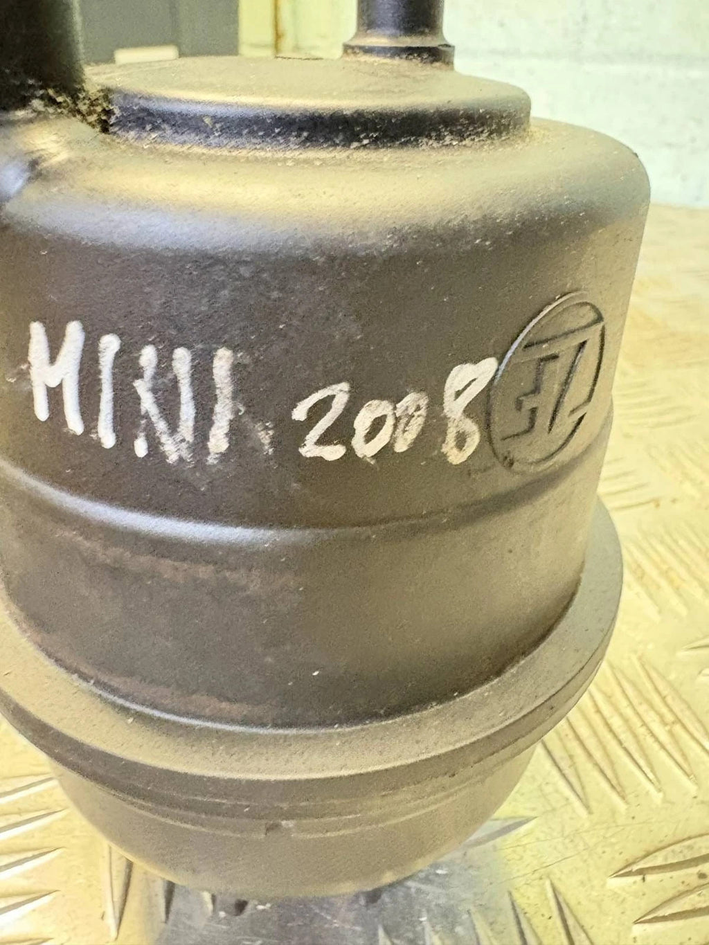 MINI One/Cooper/S Power Steering Reservoir Tank 32411097164 R50 R52 R53 01-08