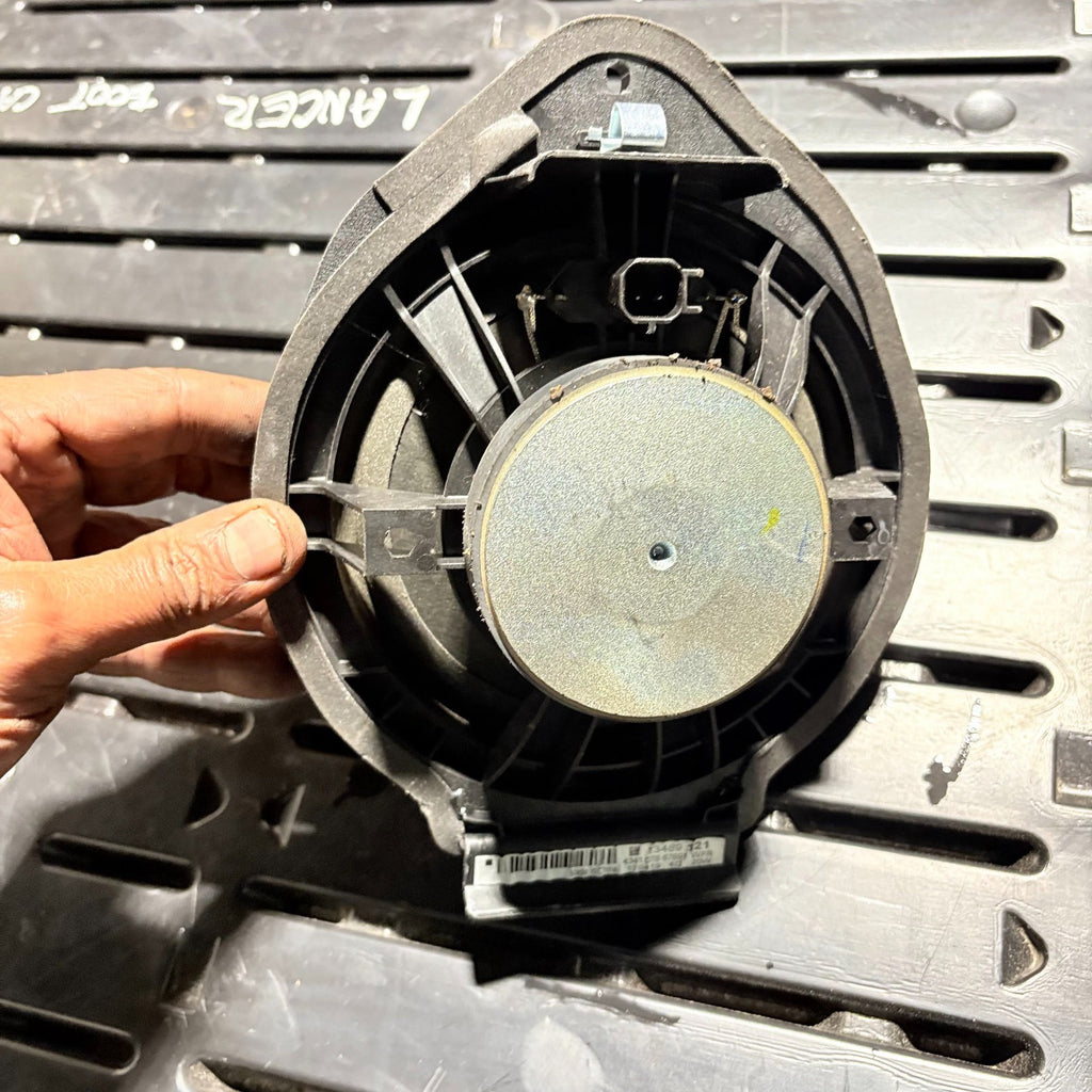 Opel Adam 2017 Right Front Door Speaker 13489121