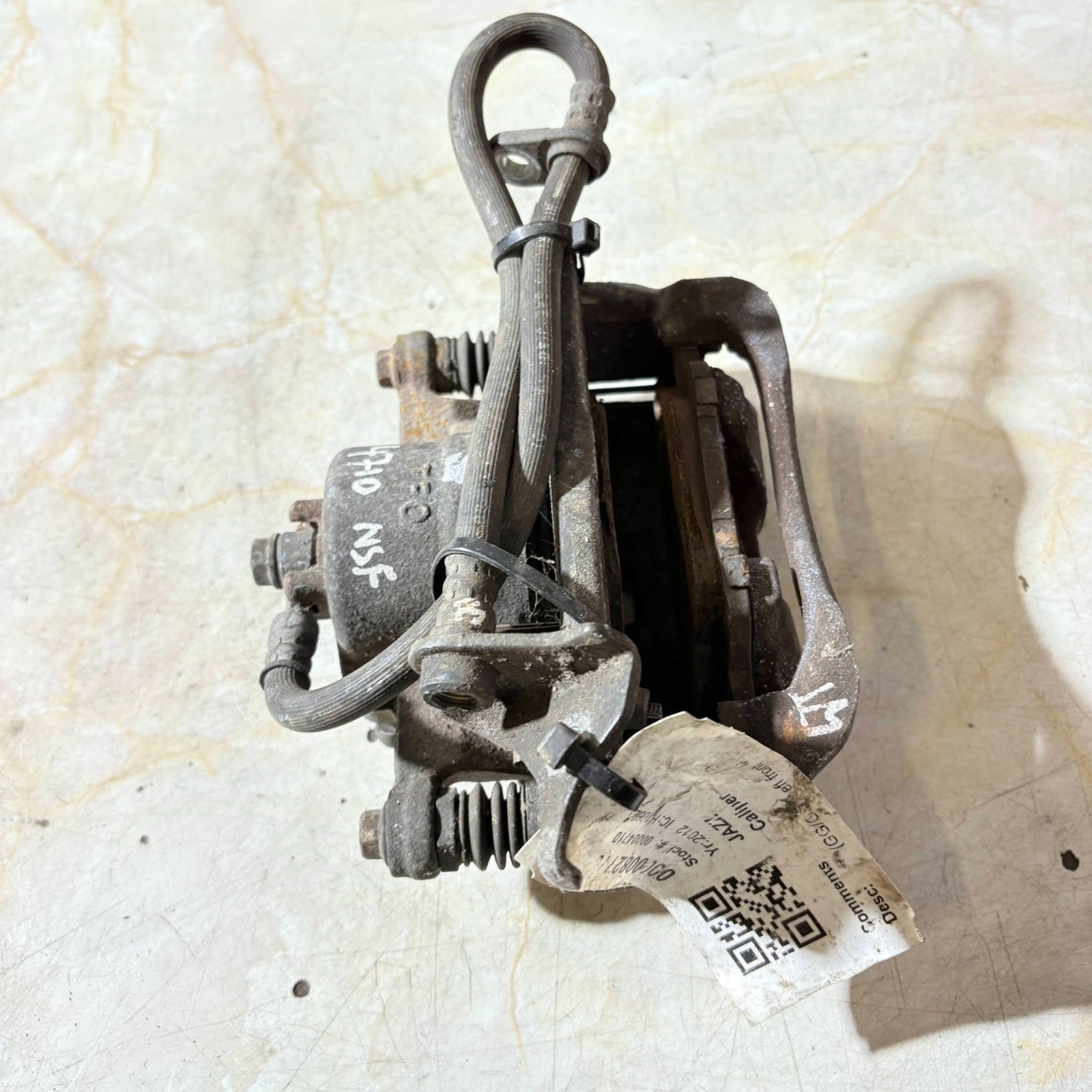 2010 AUDI A4 B8 A5 FRONT LEFT PASSENGER SIDE BRAKE CALIPER