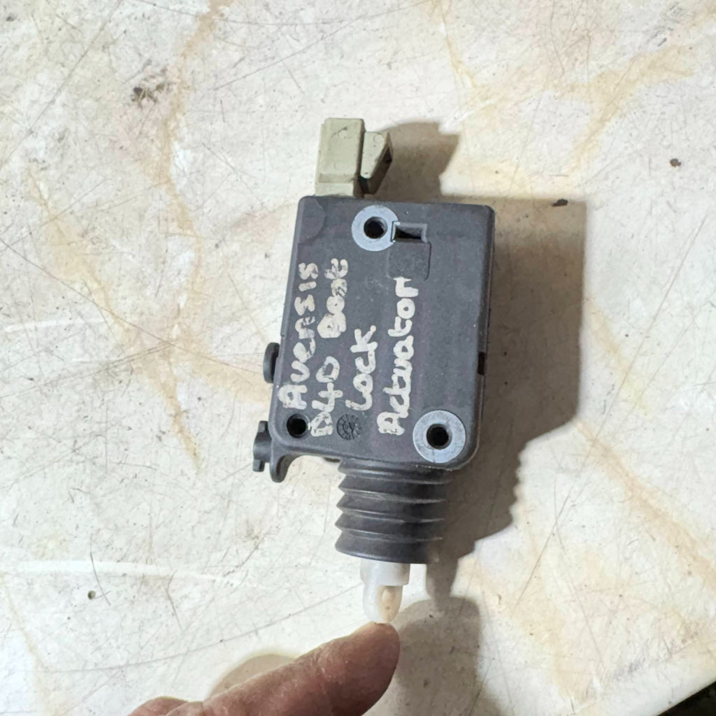 Toyota Avensis D4D Tailgate Locking Actuator 69150-05010