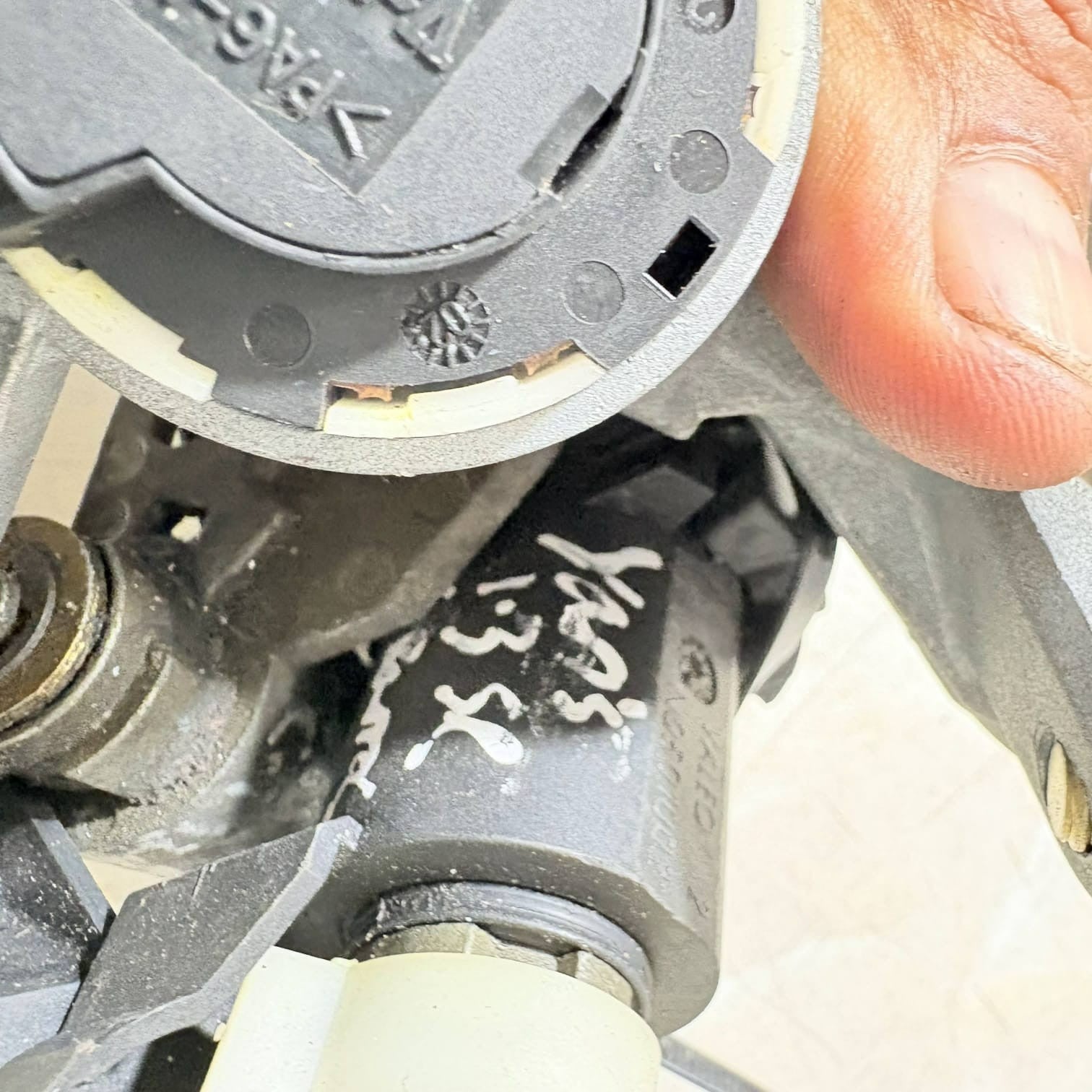 MIRAGE V Ignition Lock Barrel +Key U-SHIN LTD HONDA