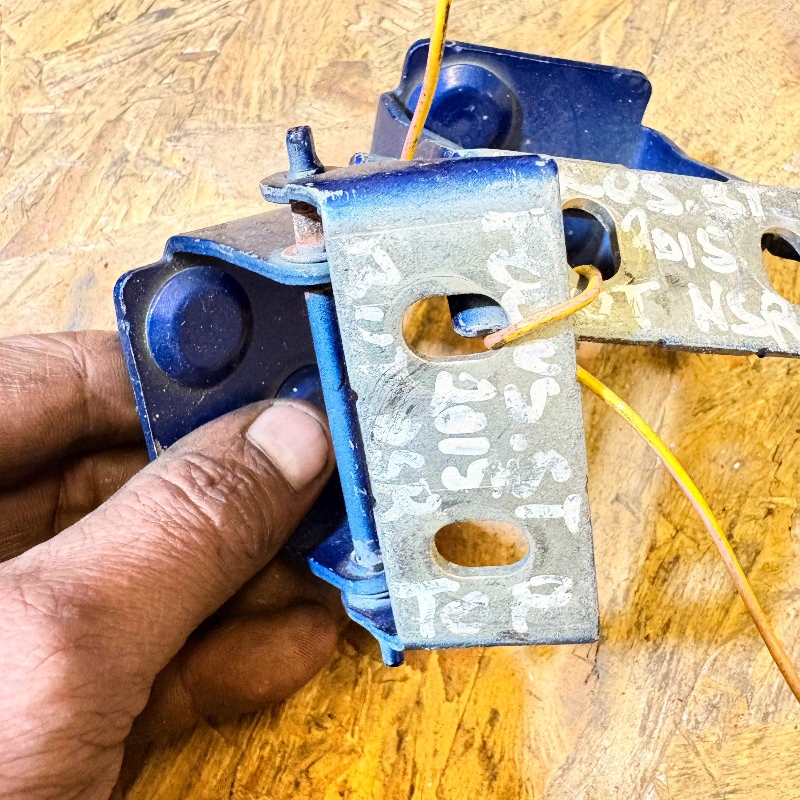 FORD FOCUS ST 2015 NSR OSR UPPER SIDE DOOR HINGES