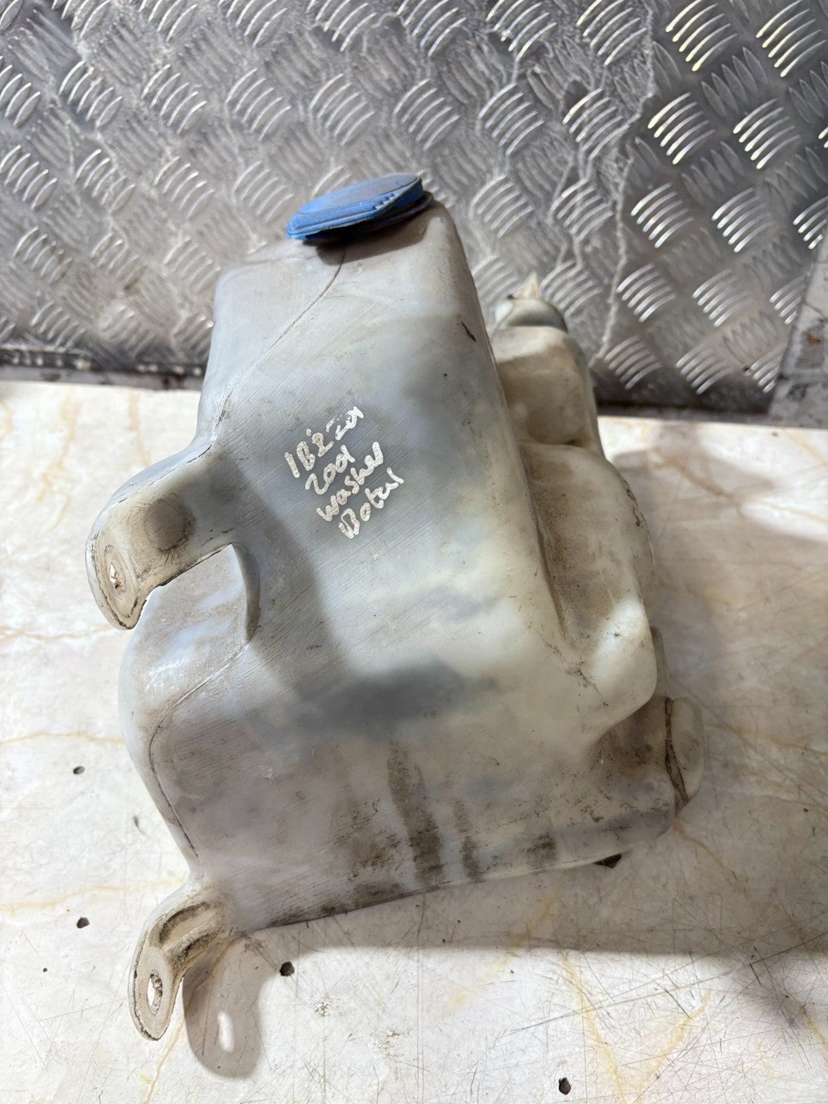 SEAT Ibiza 6K Washer Bottle Tank Reservoir 6K0955453 6K0 955 453 M/N 2001