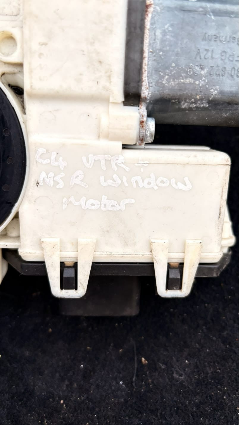 D3447 CITROEN WINDOW MOTOR 0130822239