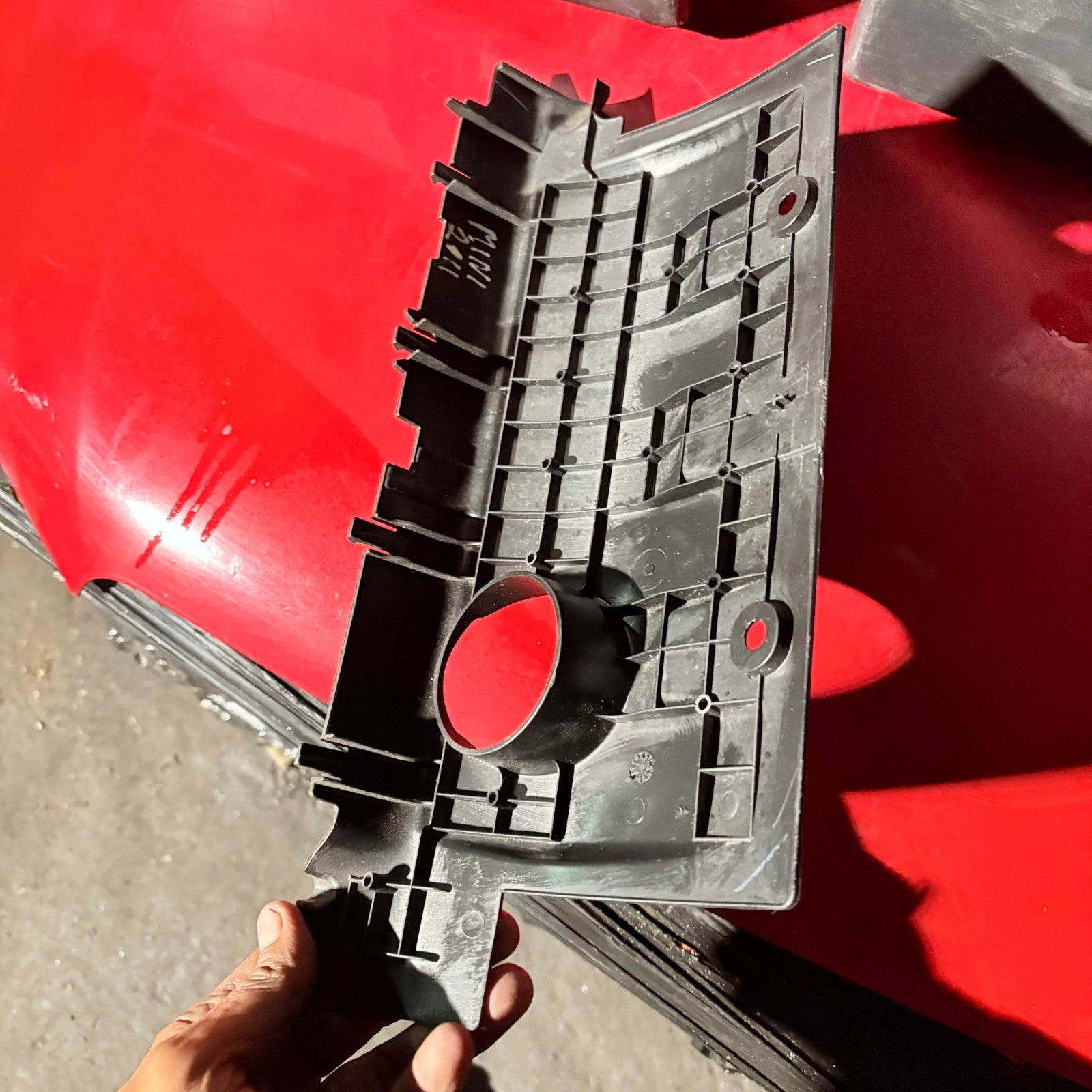 MINI COOPER 2011 ENGINE COVER M04013A150F
