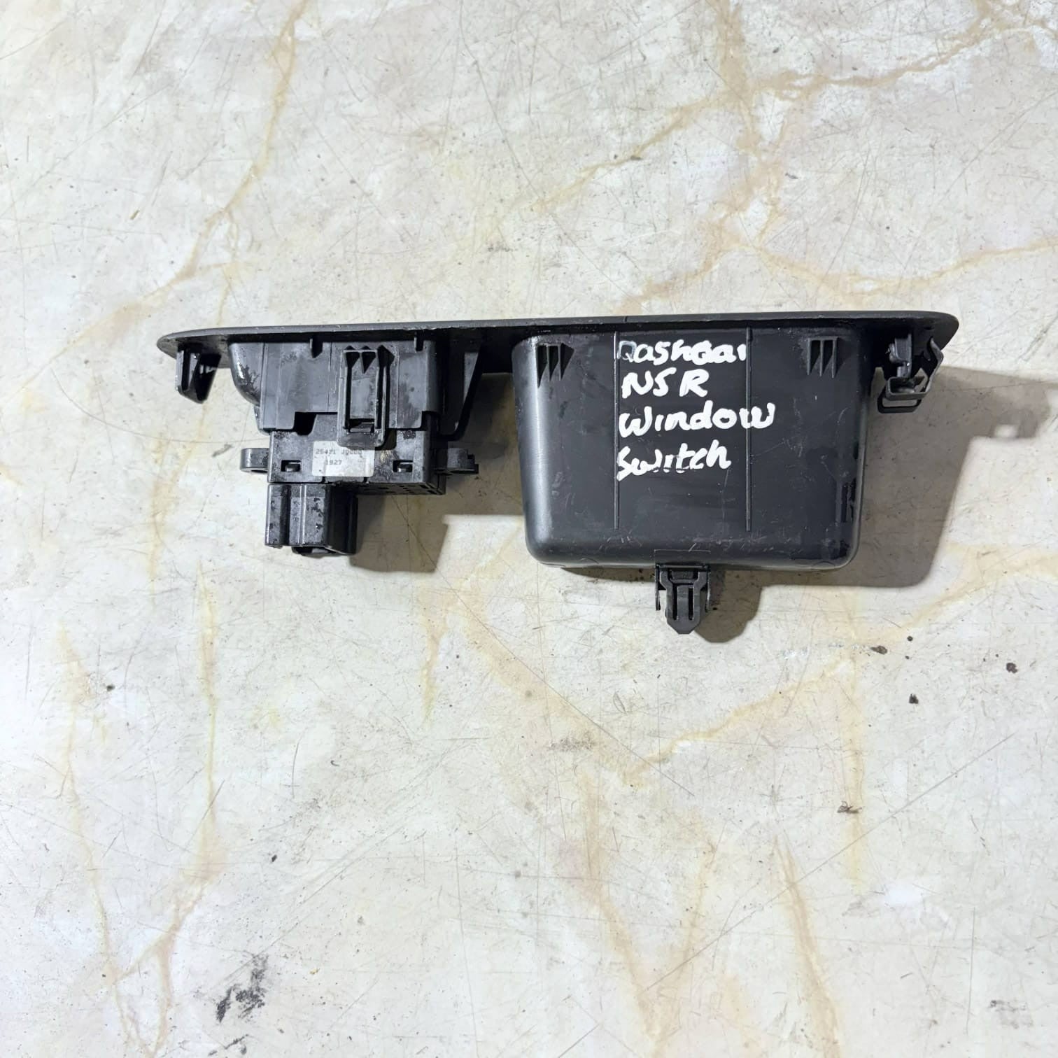 Nissan Qashqai J10/JJ10 Rear Door Window Switch NSR 25411-JD000 2007-2013