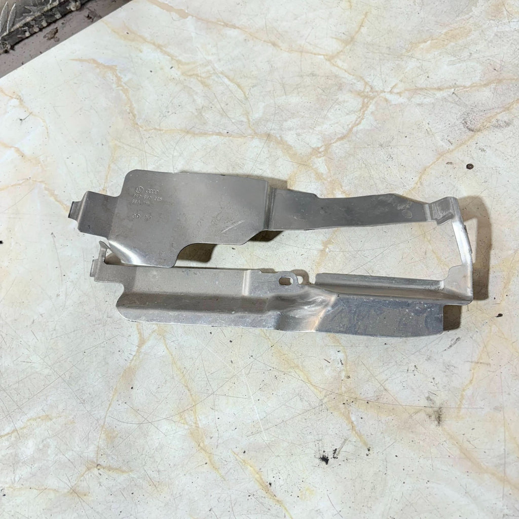 Audi A3 8P 2003-2013 Steering Column Cowl Inner Support Bracket 8P0880225