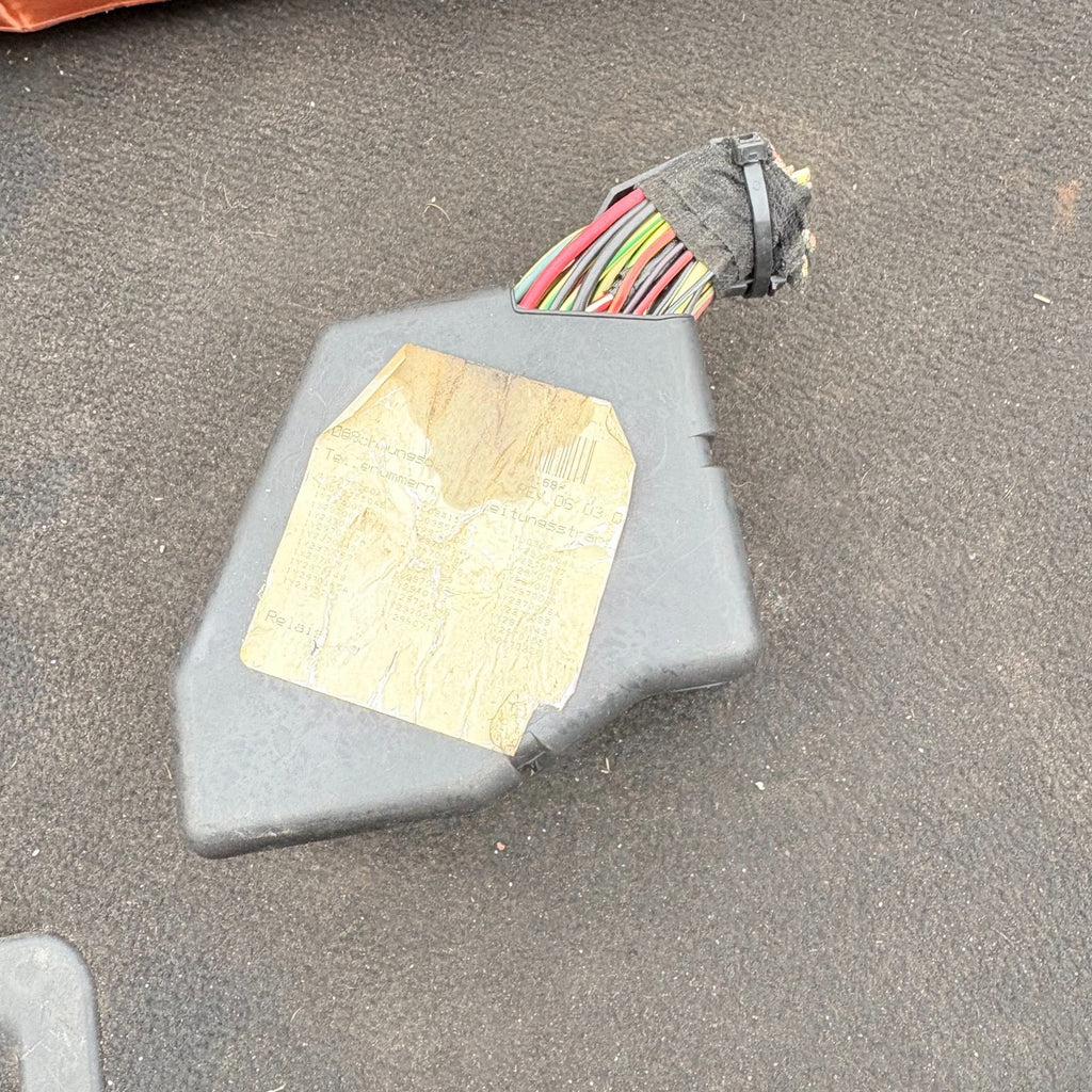 VW Beetle Mk2 1998-2011 Interior Fuse Box Relay Panel