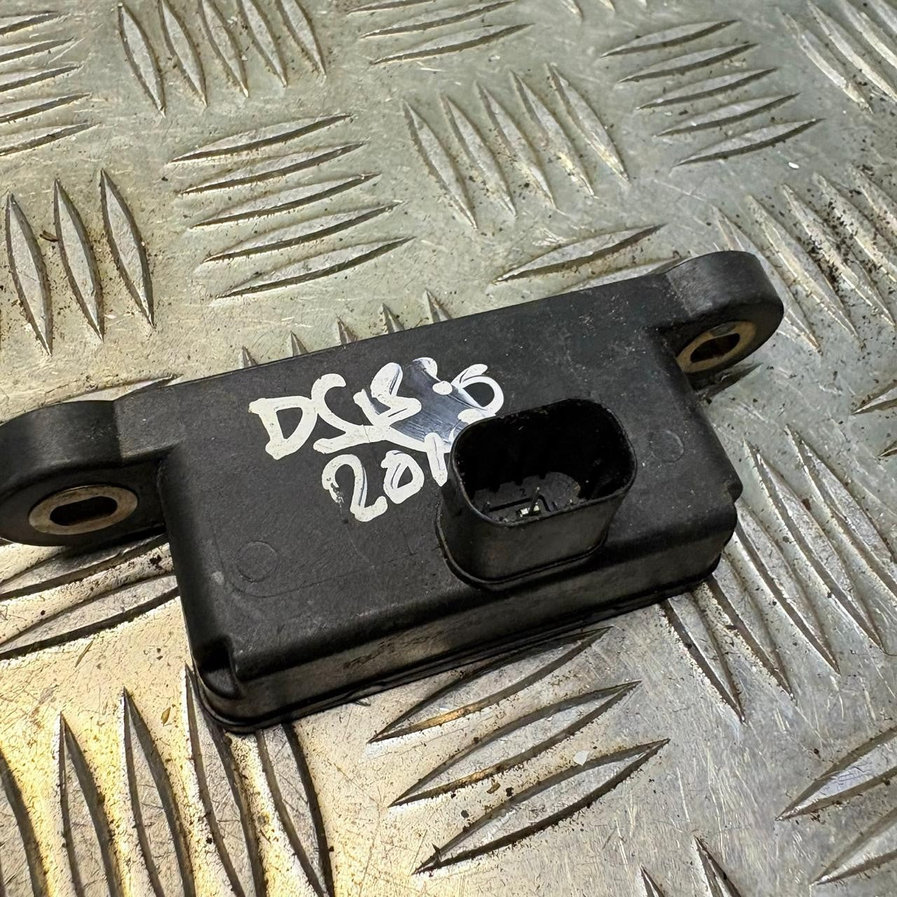 Citroen DS3 Mk1 2009-2016 ESP Yaw Rate Accel Sensor 9663737780 10.1701-0639.3