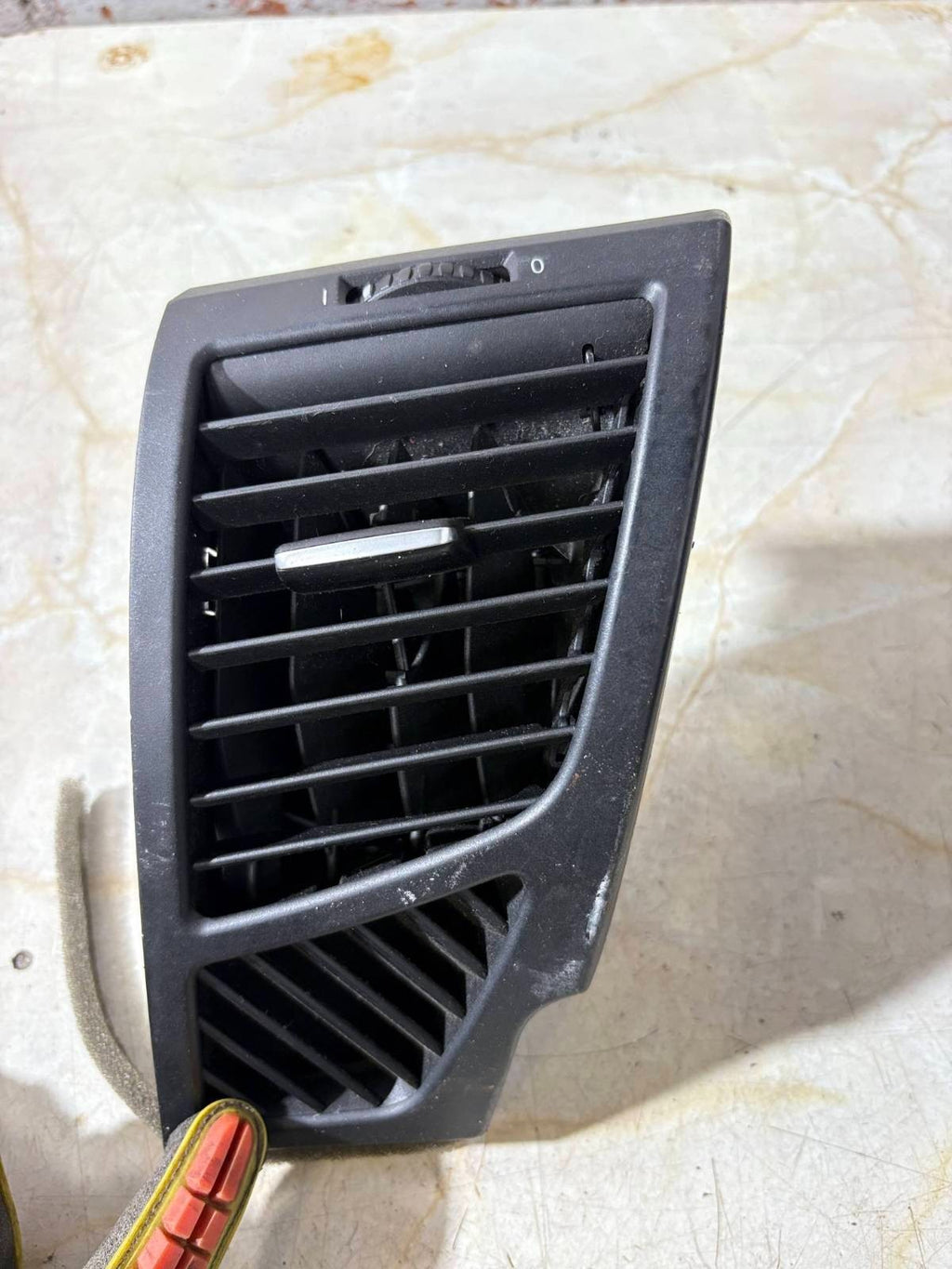 BMW 1 2007 NSF FRESH AIR GRILLE AIR VENT HEATER GRILL GRILLE LEFT 7059187
