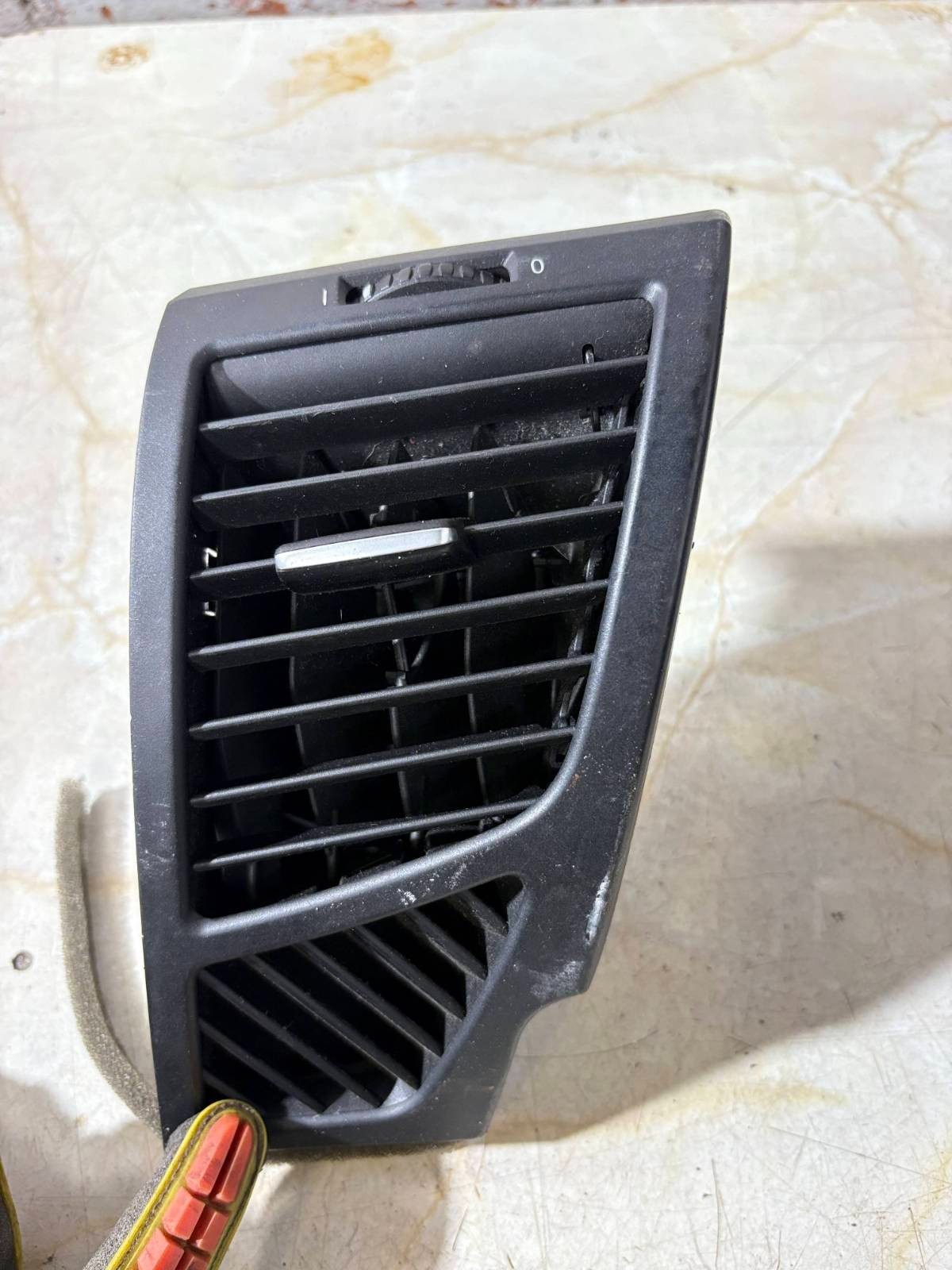 BMW 1 2007 NSF FRESH AIR GRILLE AIR VENT HEATER GRILL GRILLE LEFT 7059187