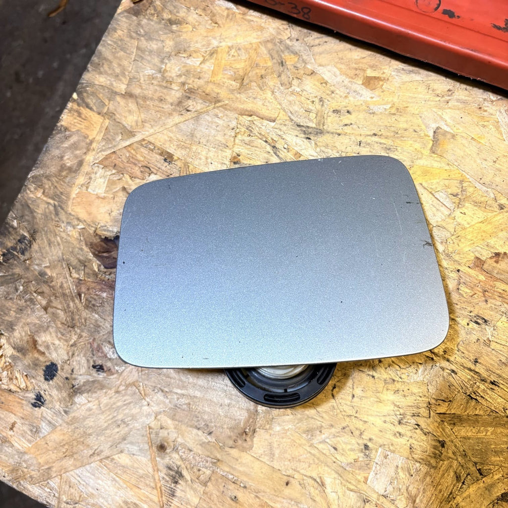 Nissan Juke Mk2 F16 2019-2024 Fuel Filler Flap Door + Diesel Cap 781206PA0A