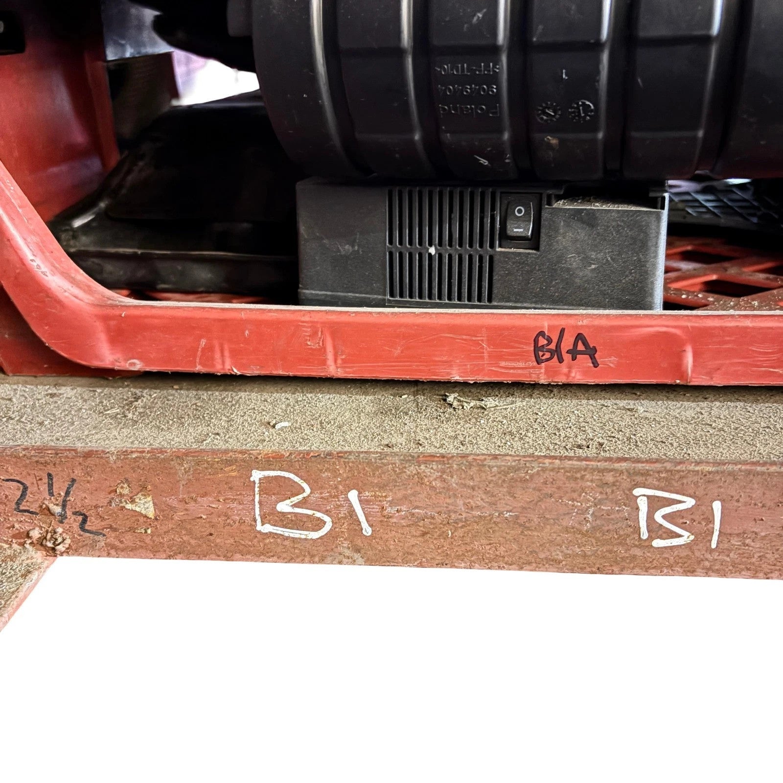 VW Golf MK5 MK6 2004-2013 Front Right Driver Footrest Pedal 1K2864777B