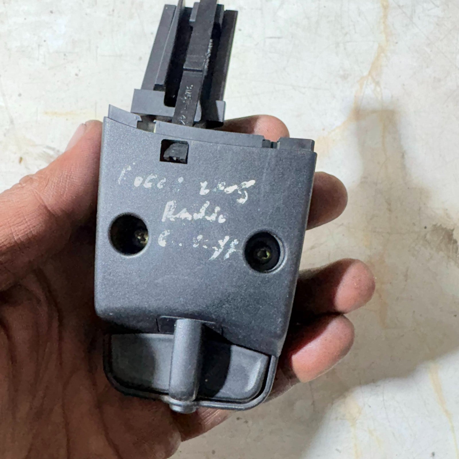 FORD FOCUS MK2 FORD KUGA MK1 2005 VOLUME CONTROL STALK DX1AA