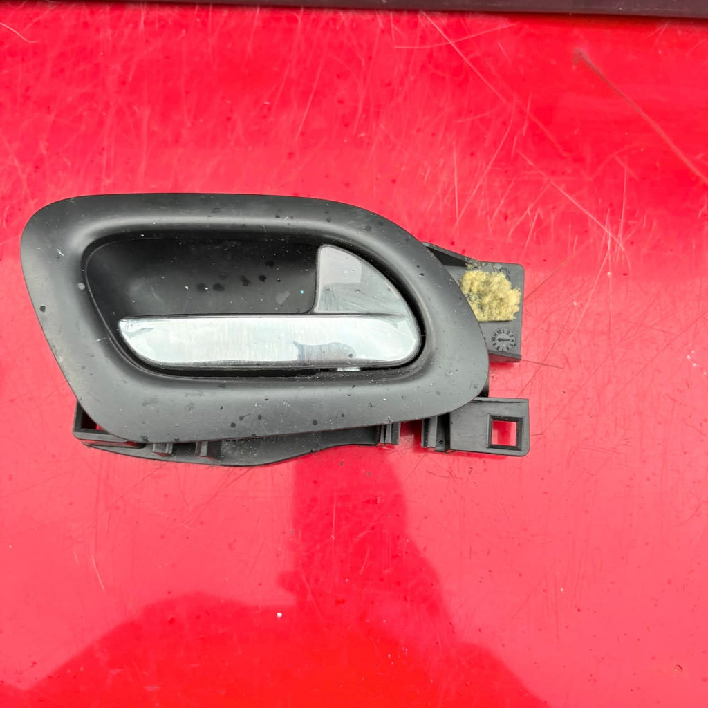 Citroen C3 Picasso Rear Right Interior Door Handle Opener 1904002 09-15