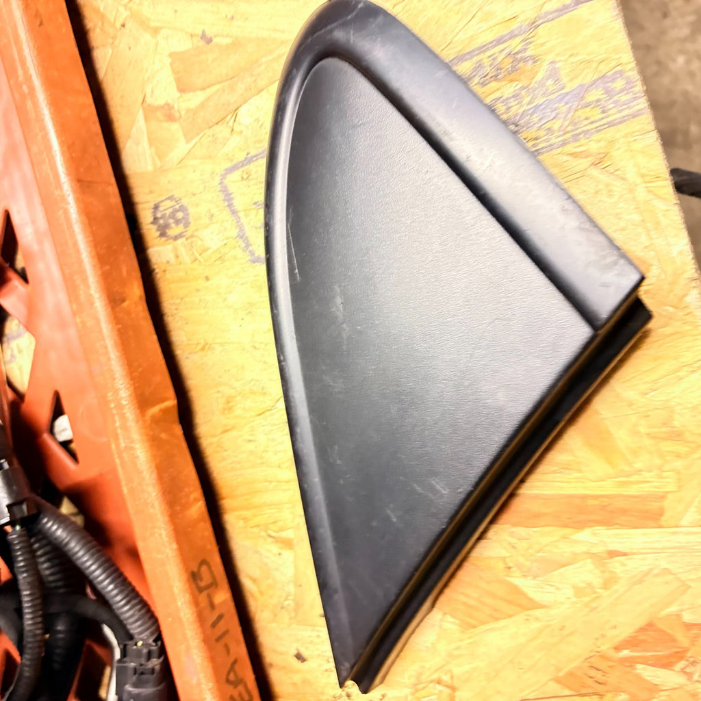 VOLKSWAGON Fox 2005-2012 Right Front Top Wing