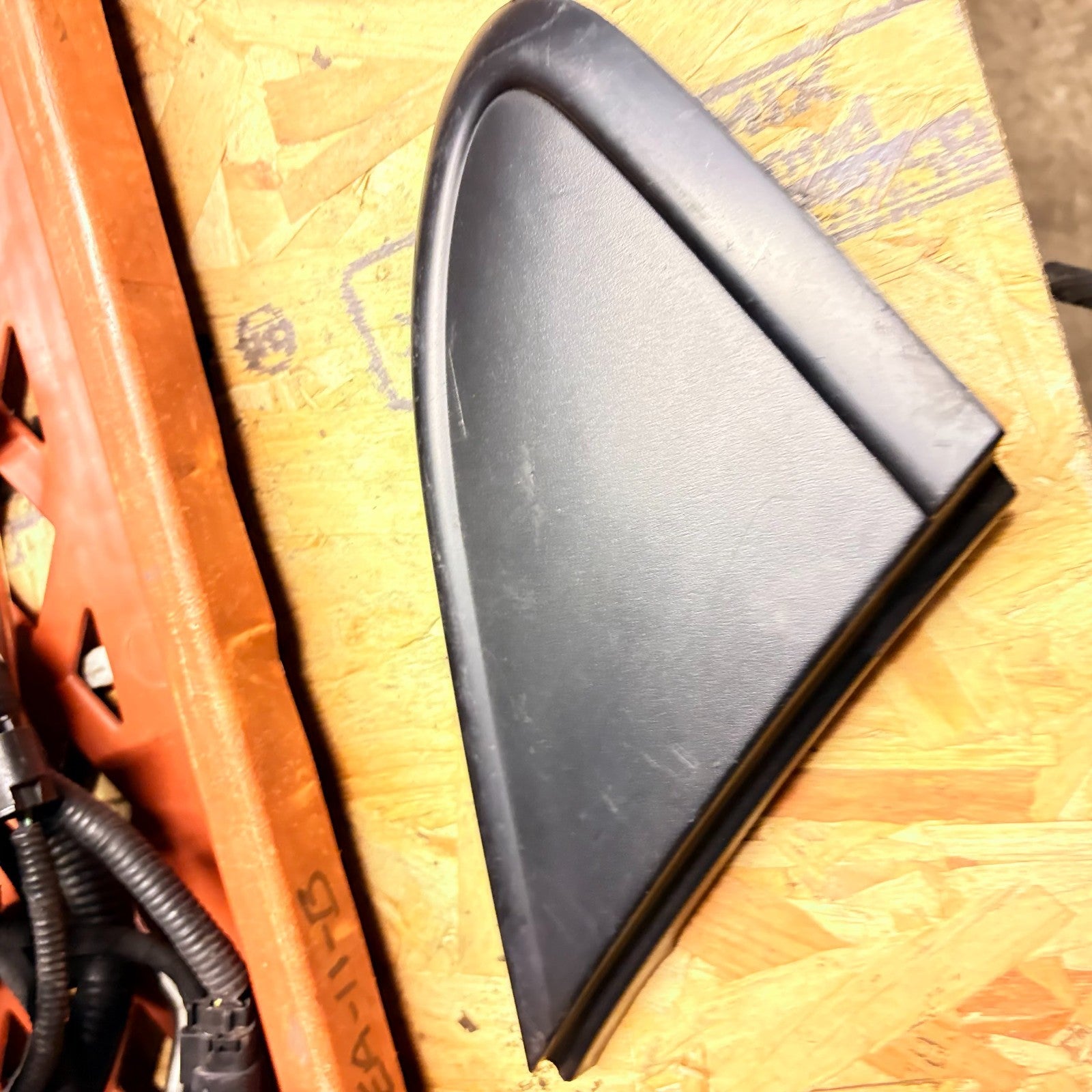VOLKSWAGON Fox 2005-2012 Right Front Top Wing