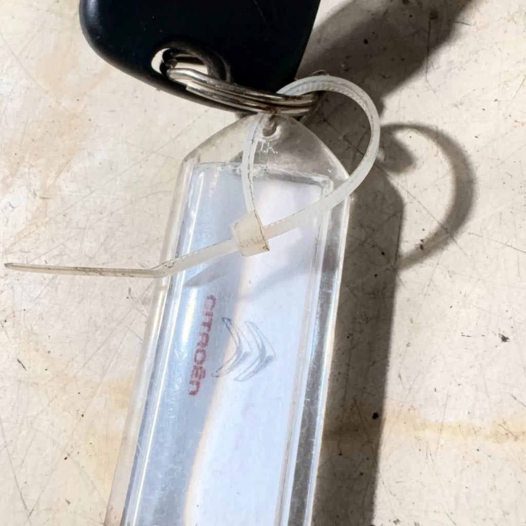 Fuel Cap Compatible with Citroen C2 C3 1st Series With Key