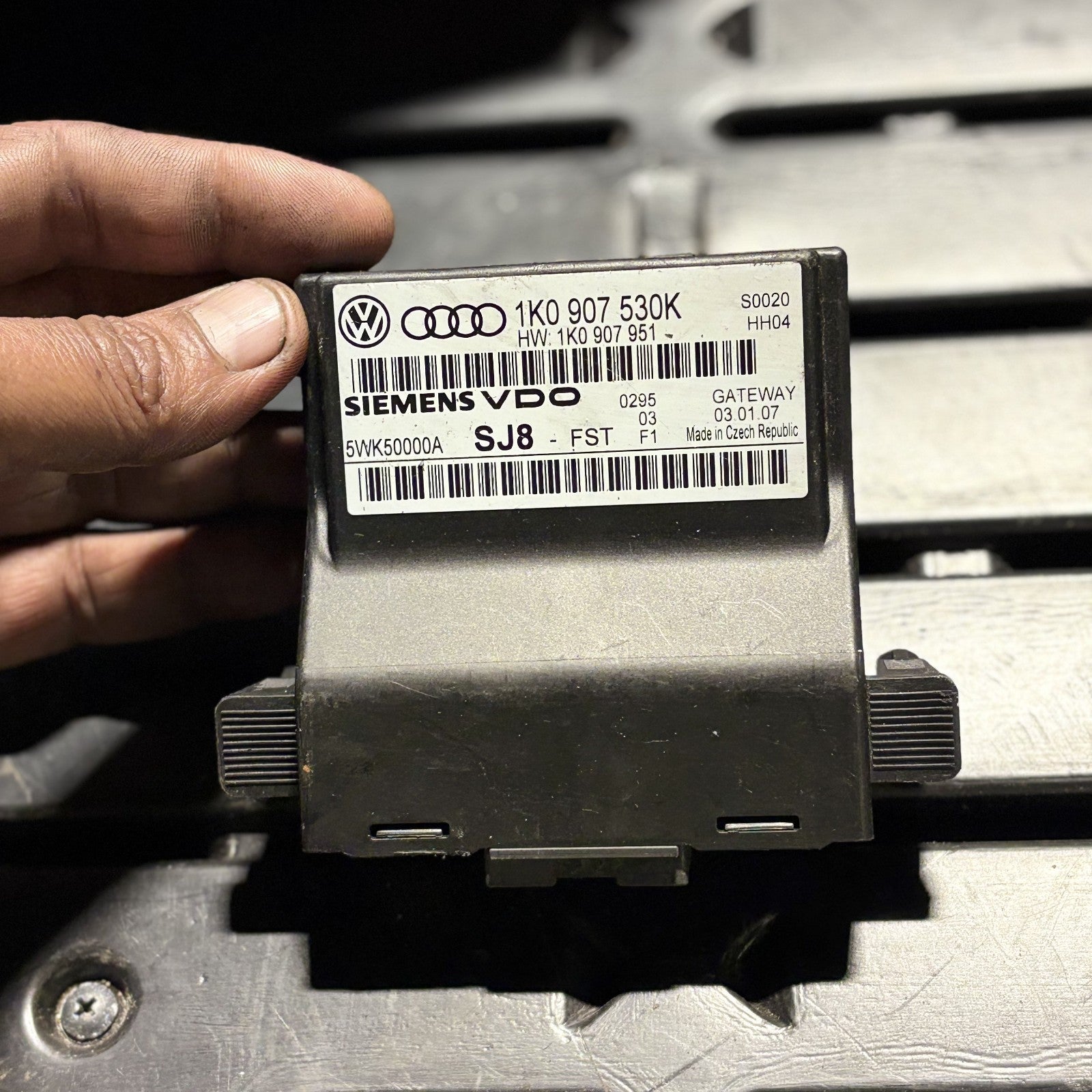 SKODA OCTAVIA 2004-2009 1Z Mk2 GATEWAY MODULE 1K0907530K