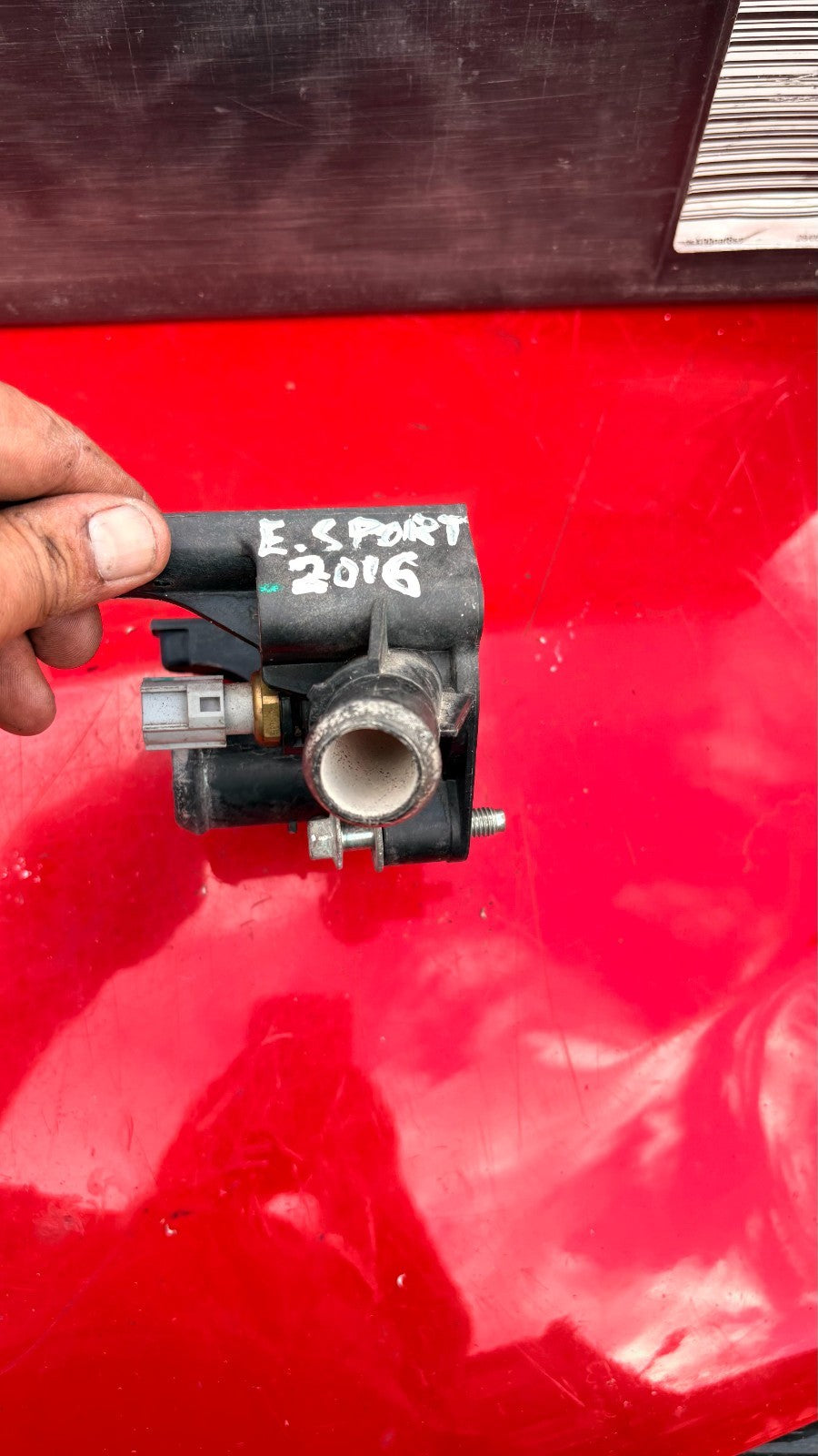 FORD ECOSPORT 2016 Thermostat