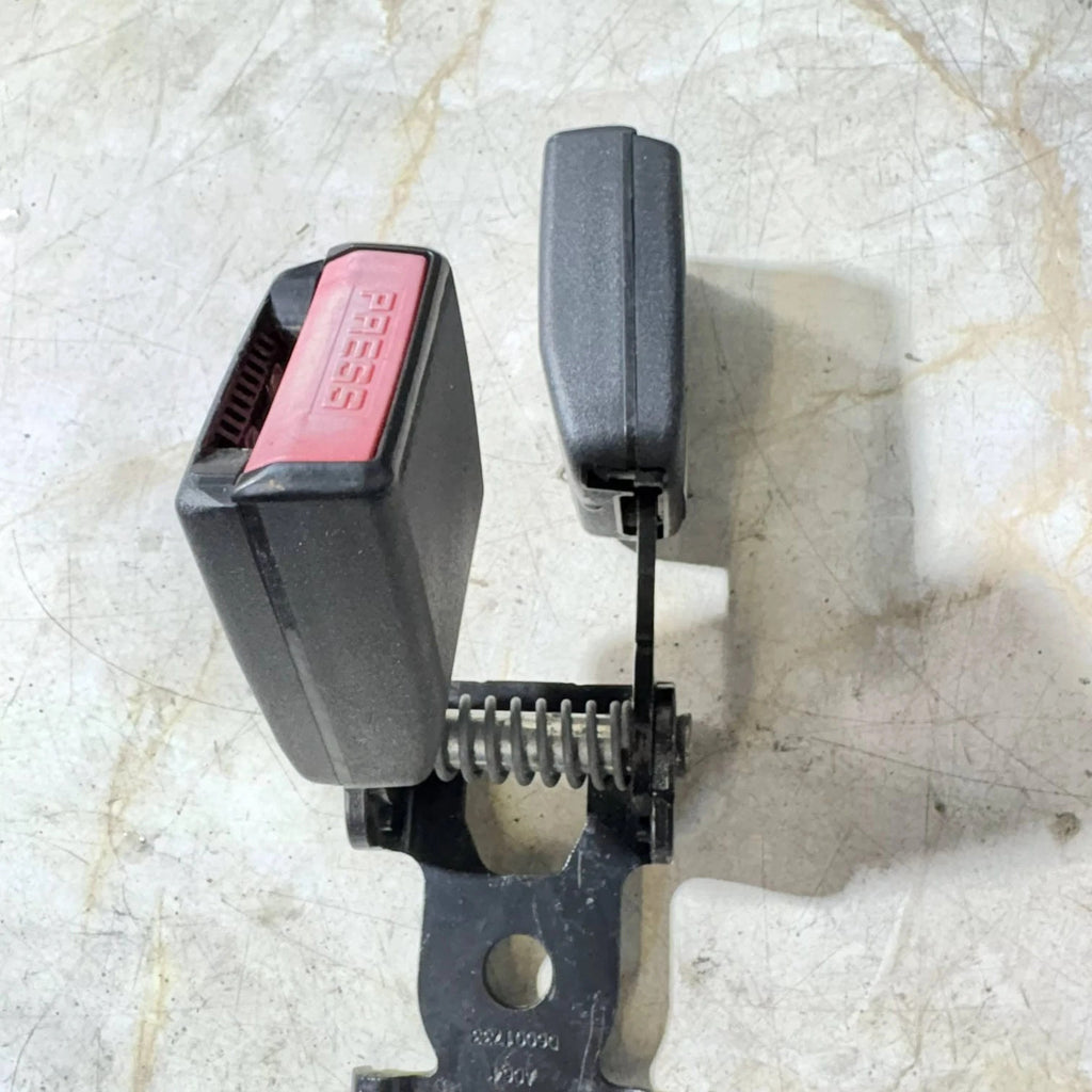 Renault Scenic II Mk2 2003-2009 Rear Centre Seat Belt Buckle Stalks Set 600172