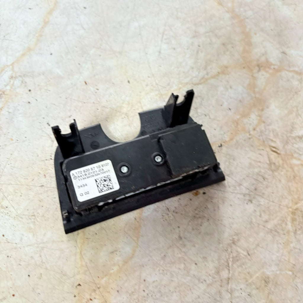 Mercedes-Benz Anti-Theft Towing Alarm Switch Control Panel A17282087 2015