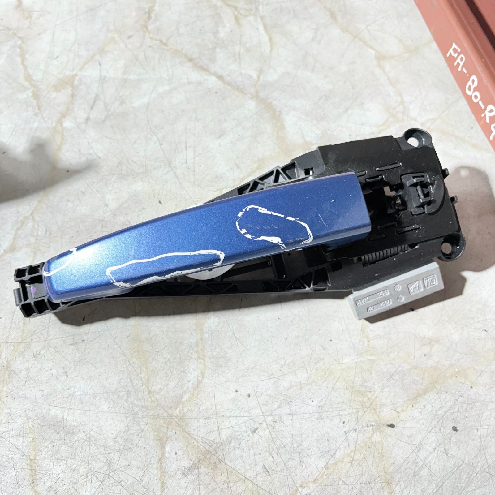VAUXHALL MOKKA X DOOR HANDLE EXTERIOR FRONT RIGHT SIDE 2017