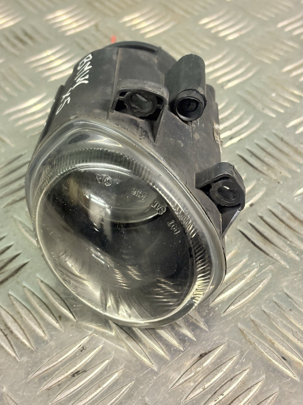 BMW X5 E53 N/S NEAR SIDE PASSENGERS SIDE FRONT BUMPER FOG LIGHT