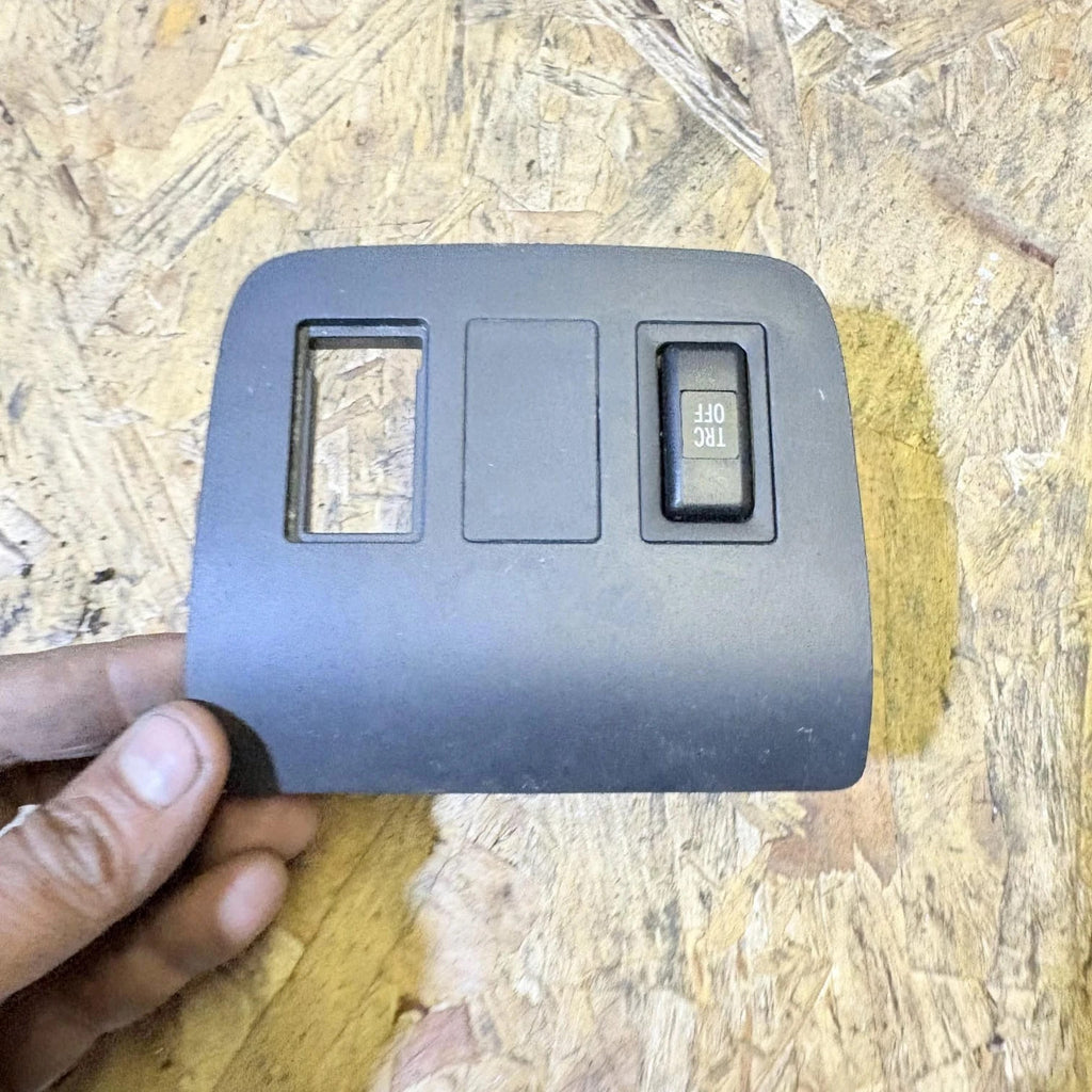 TOYOTA 588210F010 58821-0F010 53730A0 Traction control switch button UK524460-26