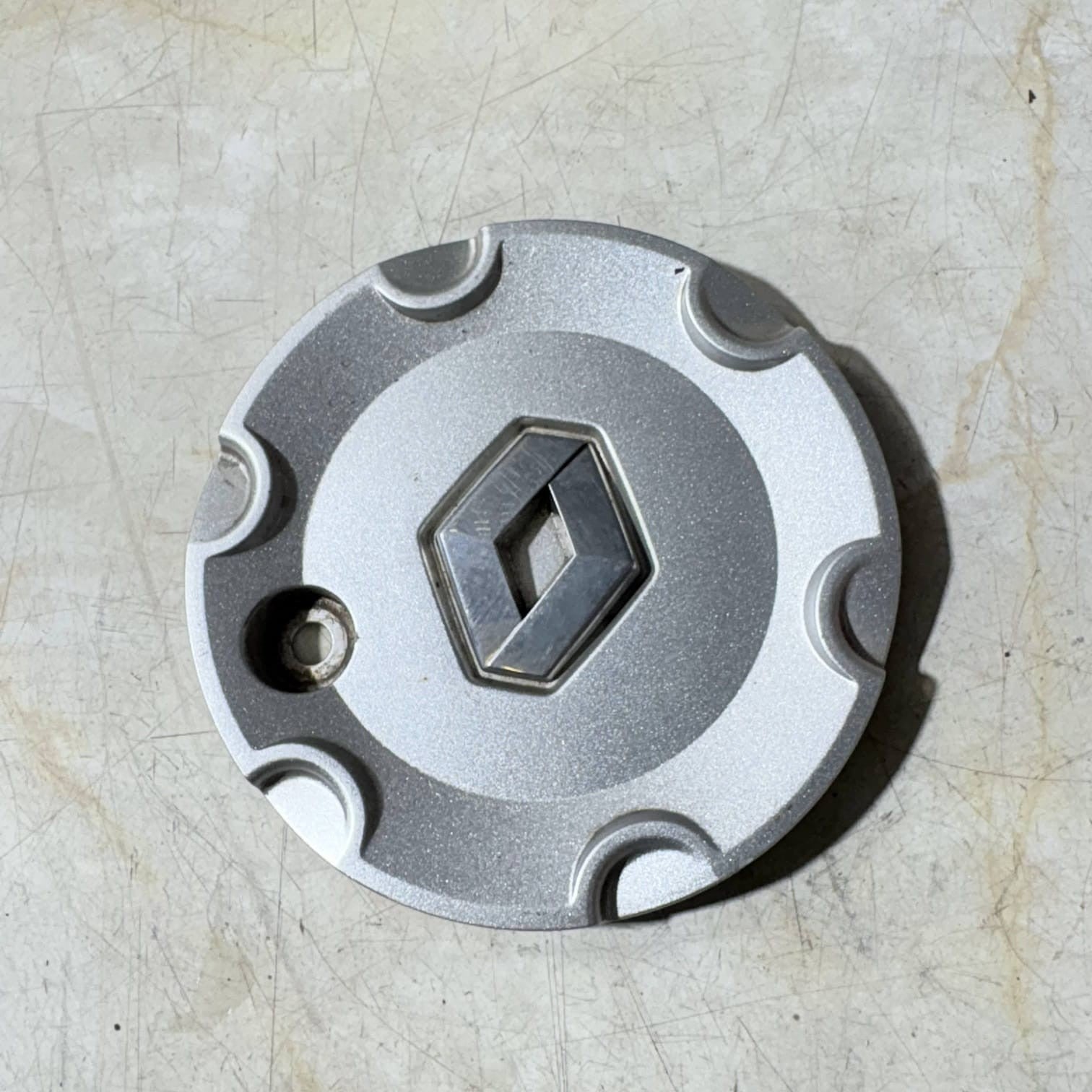 Renault Megane Mk2 02-08 Scenic Mk2 03-09 Nervastella Centre Cap 8200134772
