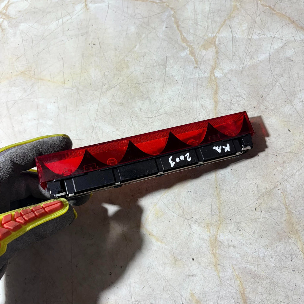 FORD KA 2003 3DR REAR TAILGATE THIRD BRAKE LIGHT
