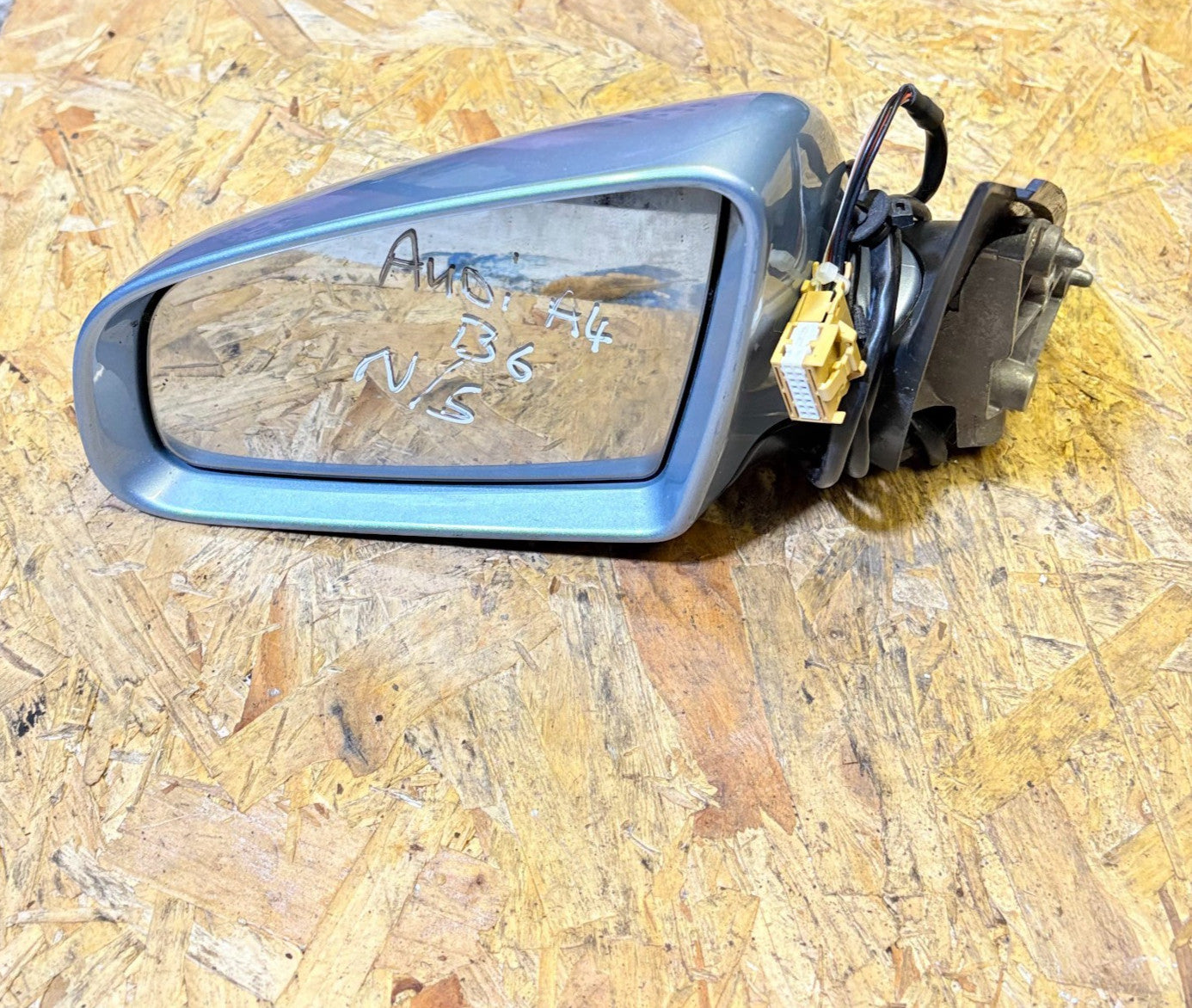 AUDI A4 B6 2001-2005 LEFT PASSENGER NSF ELECTRIC WING MIRROR BLUE SALOON AVANT