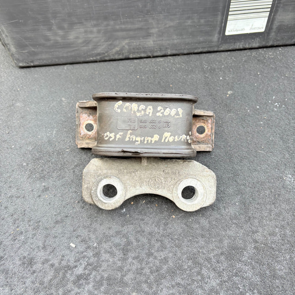 2003 VAUXHALL CORSA DRIVER SIDE LEFT Front Engine Mount 9 227 878