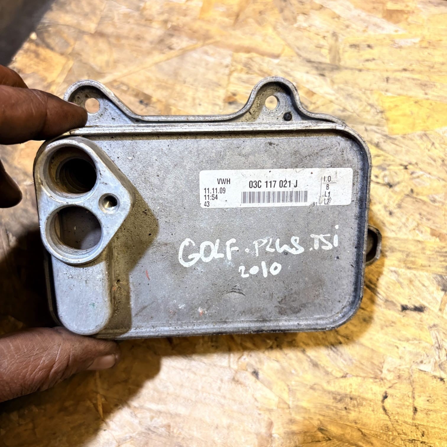 Audi A1 8x Oil Cooler 03C117021J Engine Code Caxa 1.4 Petrol 2010B