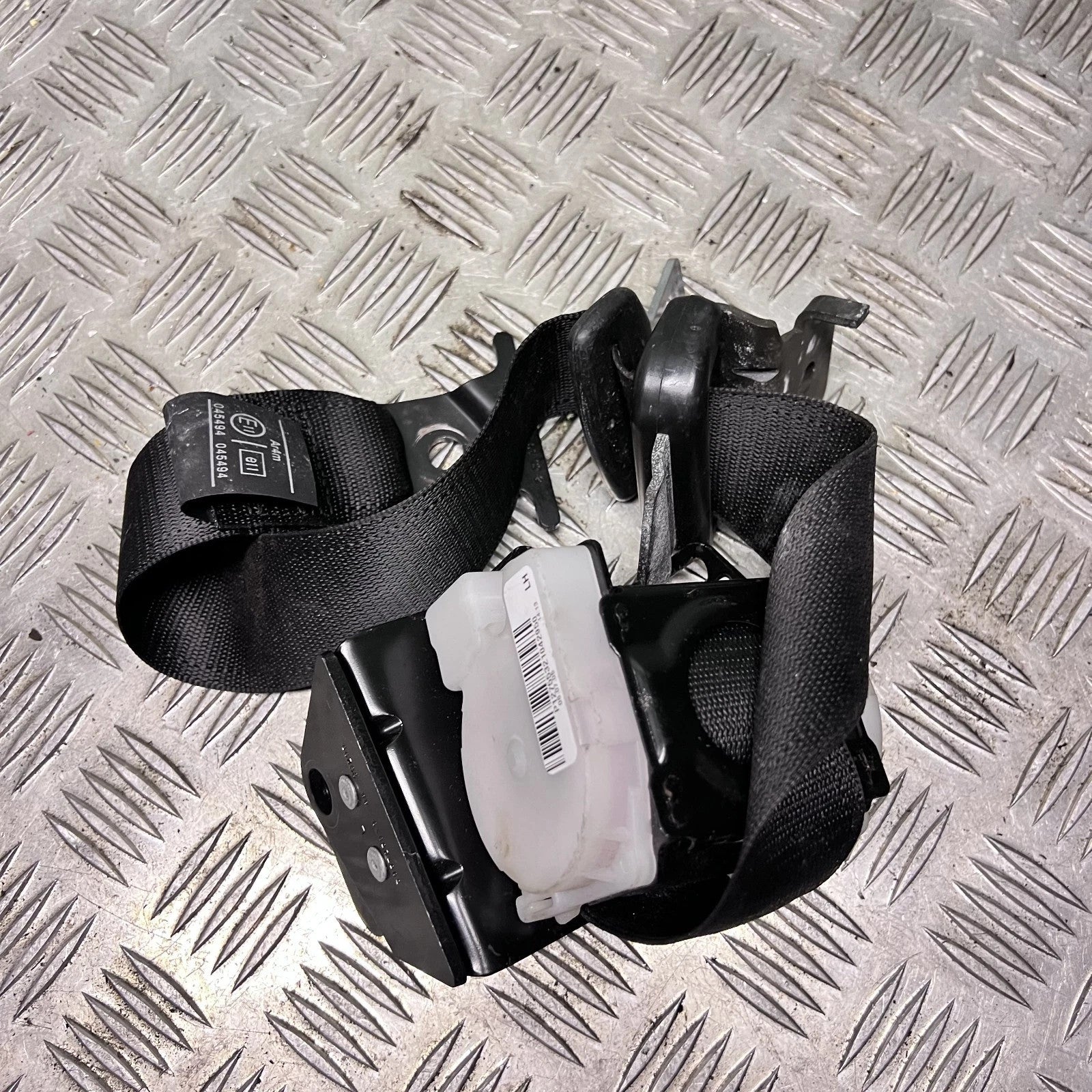 SAAB 9-3 ESTATE N/S REAR SEAT BELT LH 12755321 2005-2011