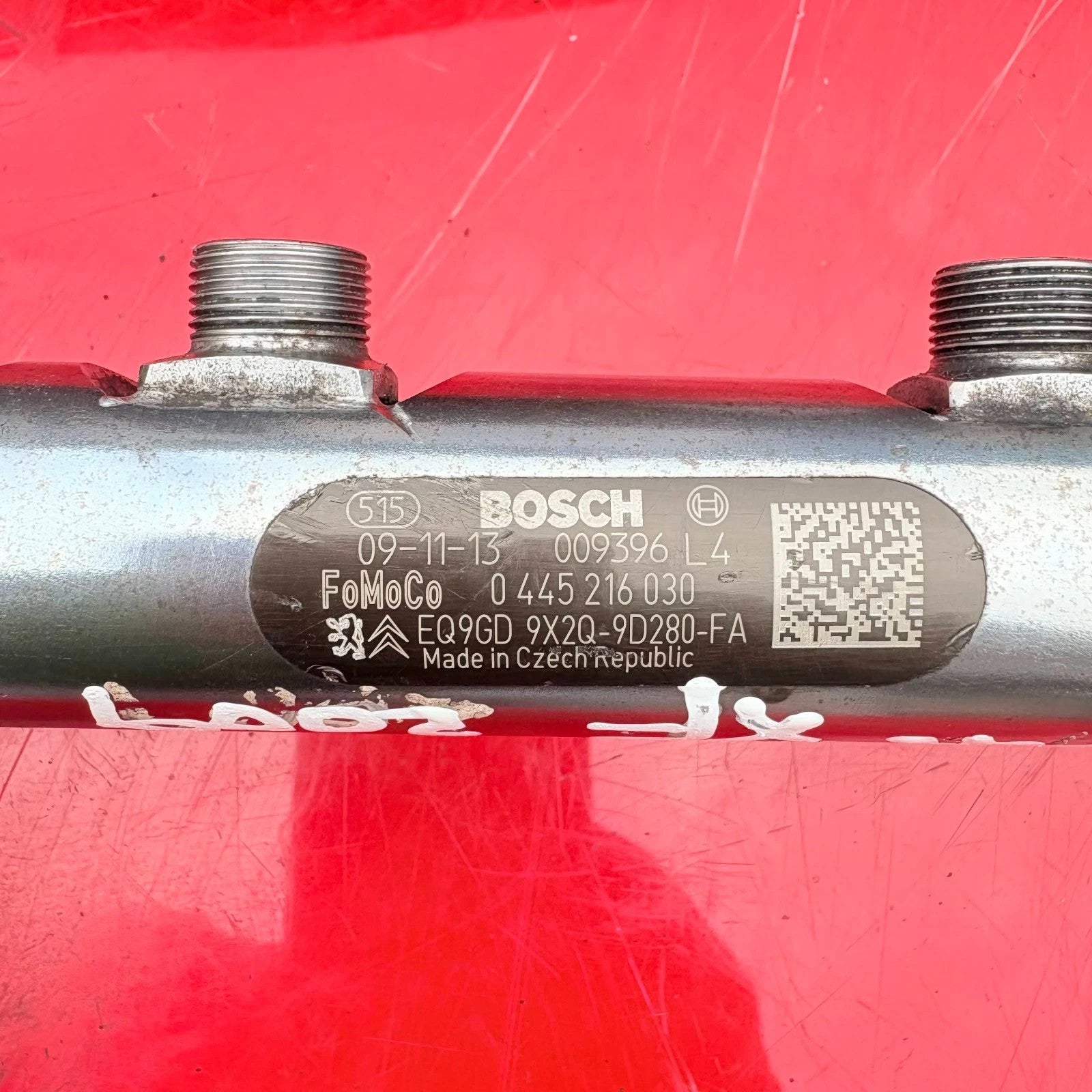 Jaguar XF X250 3.0D Fuel Injection Rail Bosch 0445216030 9X2Q-9D280-FA 09-15