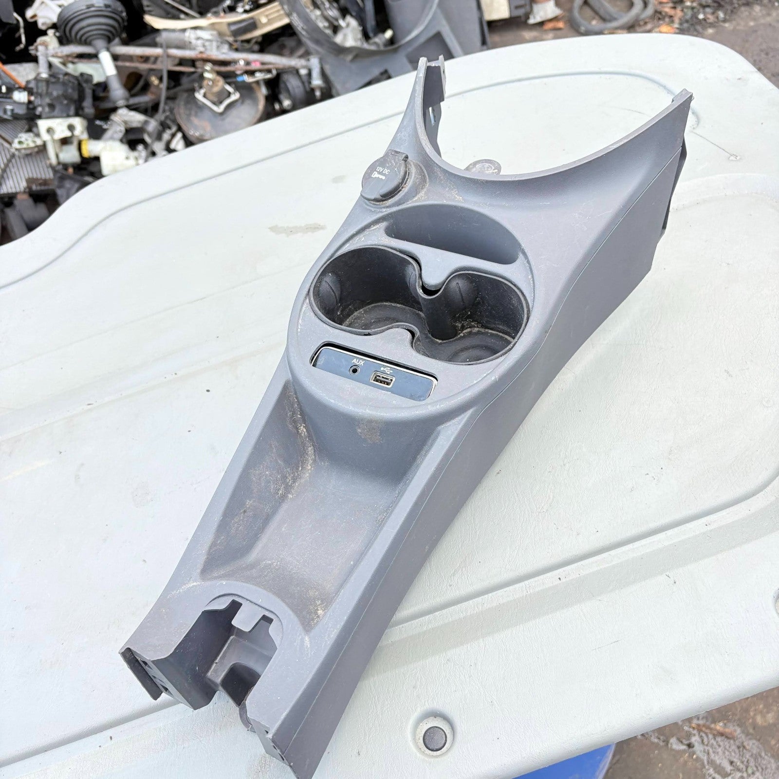 Fiat 500 500C 2015-2019 Centre Tunnel Console Cup Holder USB Black 735627523