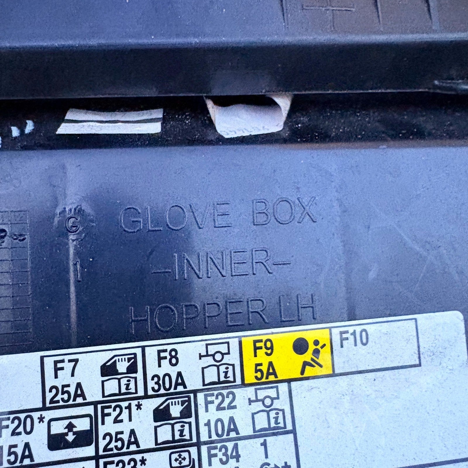 Range Rover Sport L320 2010-13 Discovery 4 2010-16 RHD Glove Box FFB000292XXX