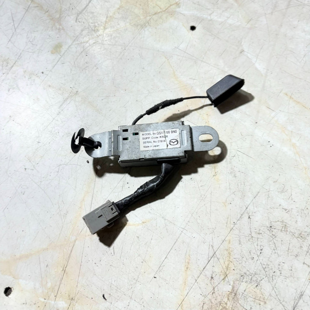 Mazda 6 GH 2008?2013 Aerial Antenna Amplifier GS1M-669N0
