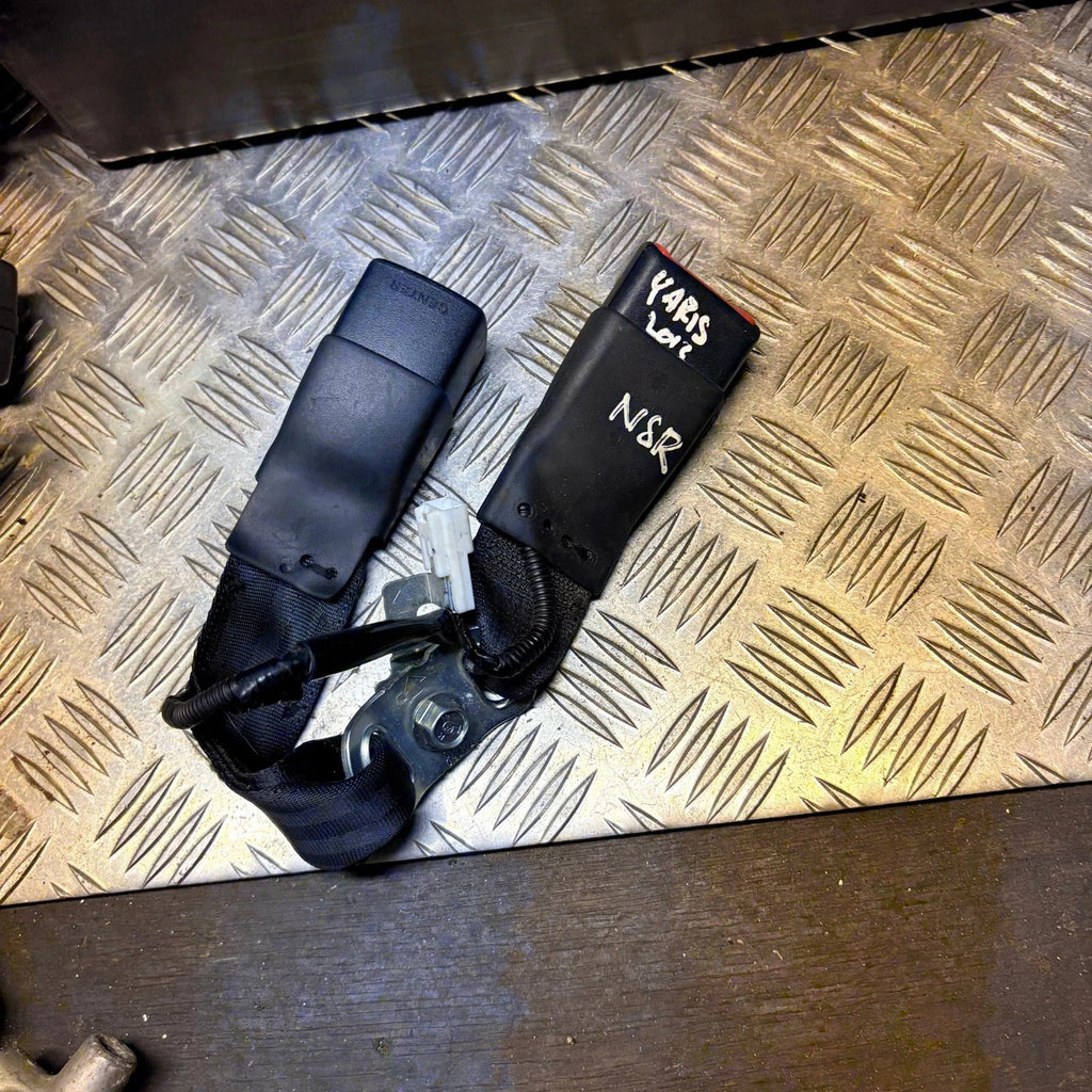 Toyota Yaris 2011-2020 Left Rear seat belt buckle