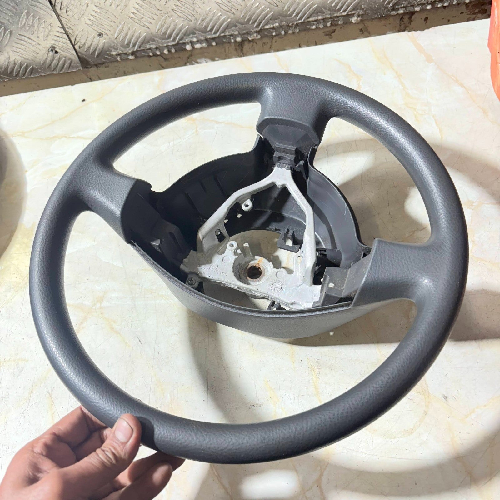 Steering wheel GS131-02660 for DAIHATSU 2003-2006