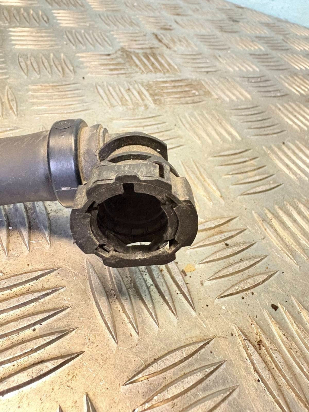 Citroen C3 2013 Diesel engine water coolant pipe hose