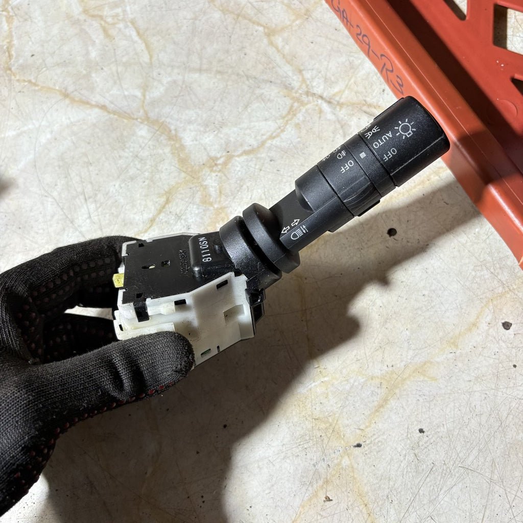 Nissan Indicator Light Stalk Switch Control Arm 2006-2010