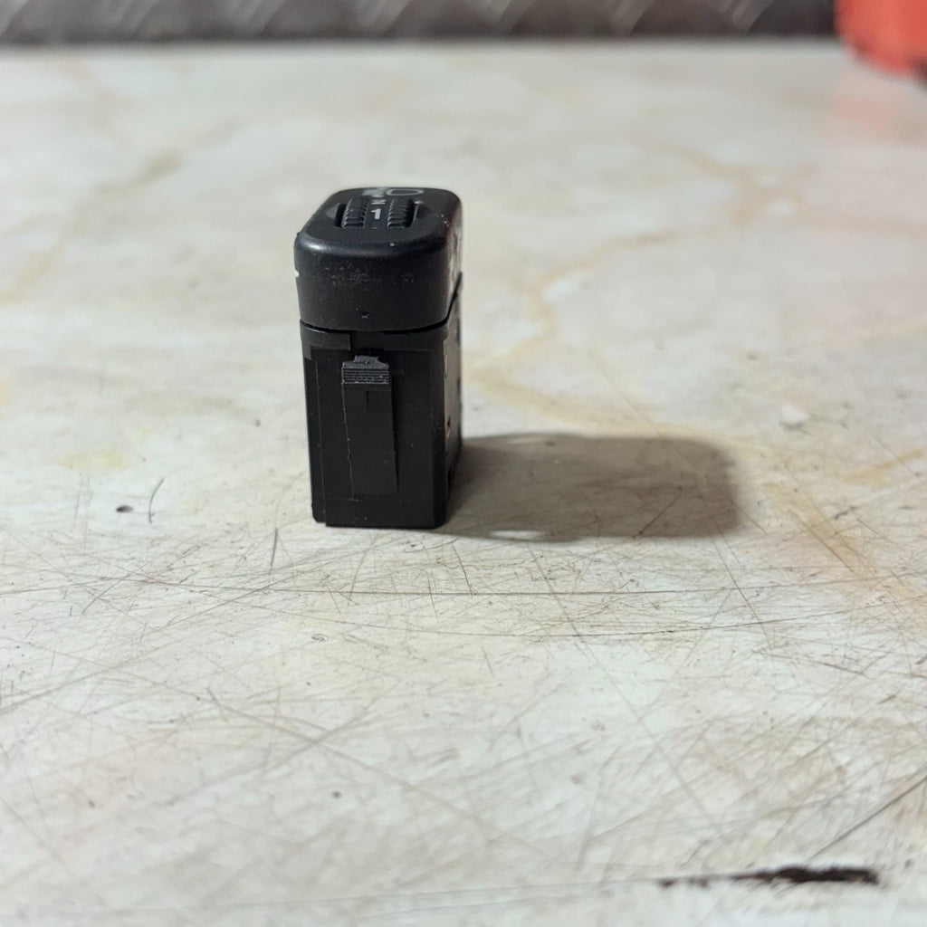 MERCEDES SPRINTER W906 06-13 LIGHT ADJUSTER SWITCH 0005445931