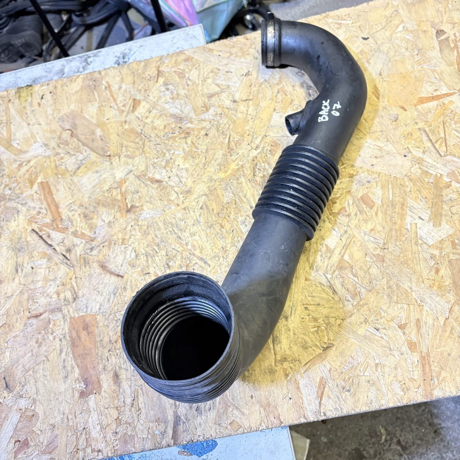 Mercedes Sprinter Air Filter Box Intake Pipe A9065280124 W906 311 CDI