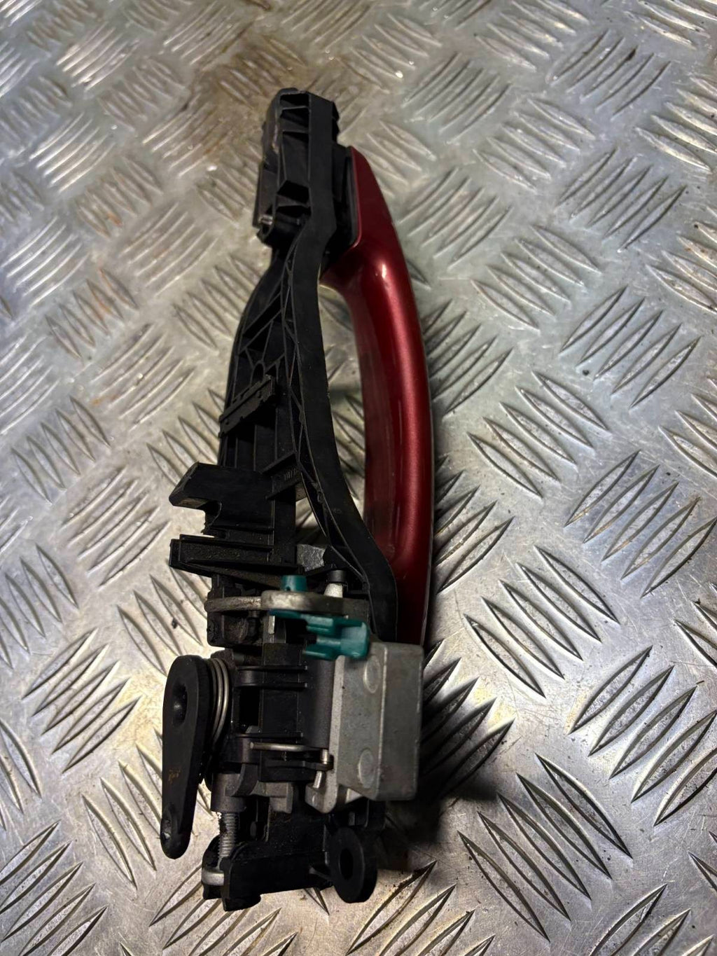 VAUXHALL ZAFIRA B 5DR 05-14 DR HANDLE EXTERIOR (FRONT DRIVER SIDE) RED 24463526