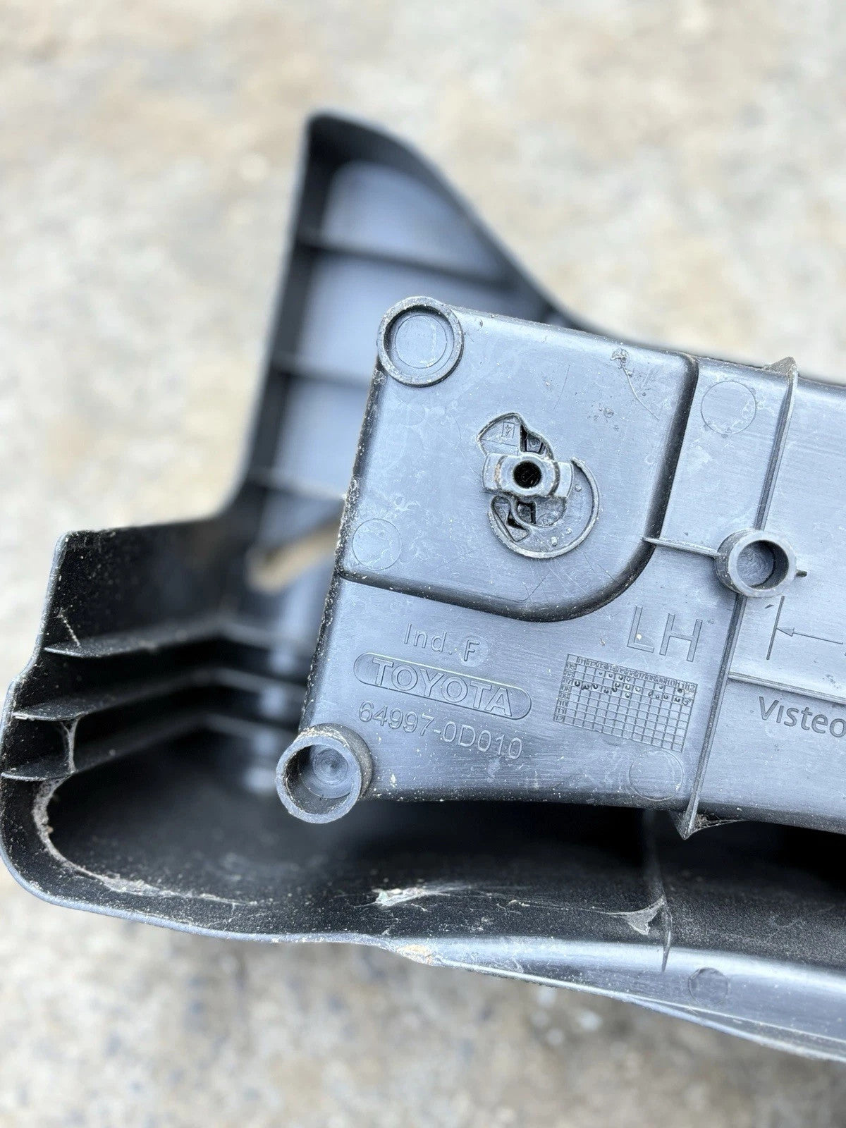 649970D010 64997-0D010 Glove Box Assembly Toyota Yaris 765822-07