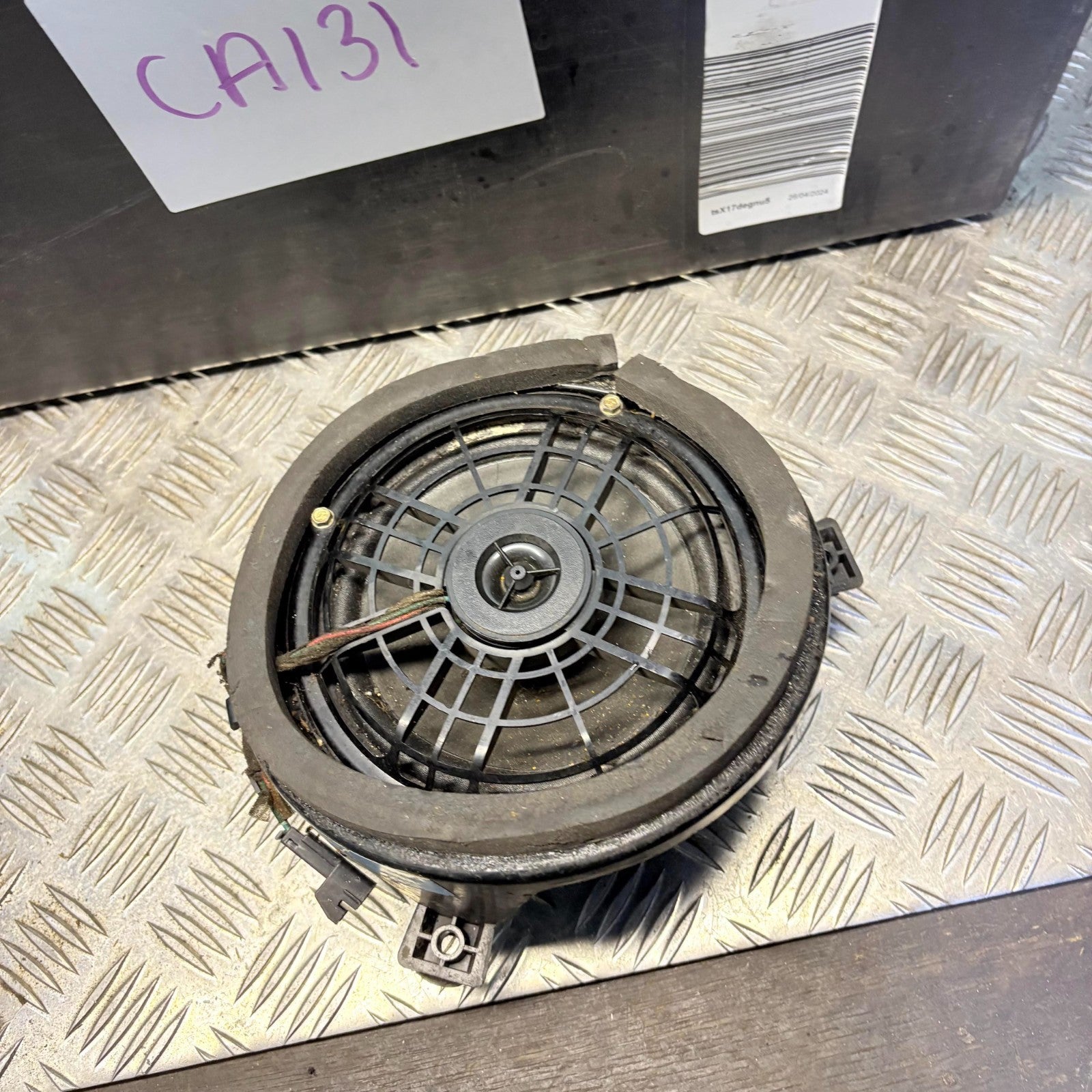 Mercedes ML320 ML430 ML55 W163 Bose Front Left Door Speaker 1638200302 (98-01)