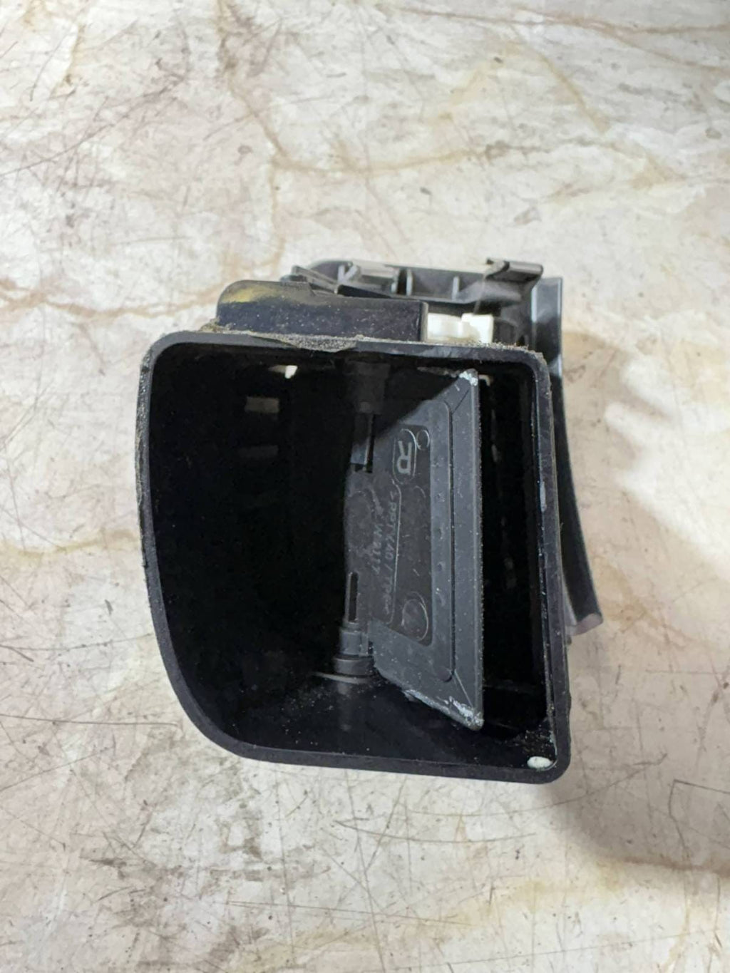 07-14 Skoda Fabia MK2 5J Front Right Dashboard Air Vent 5J0819702